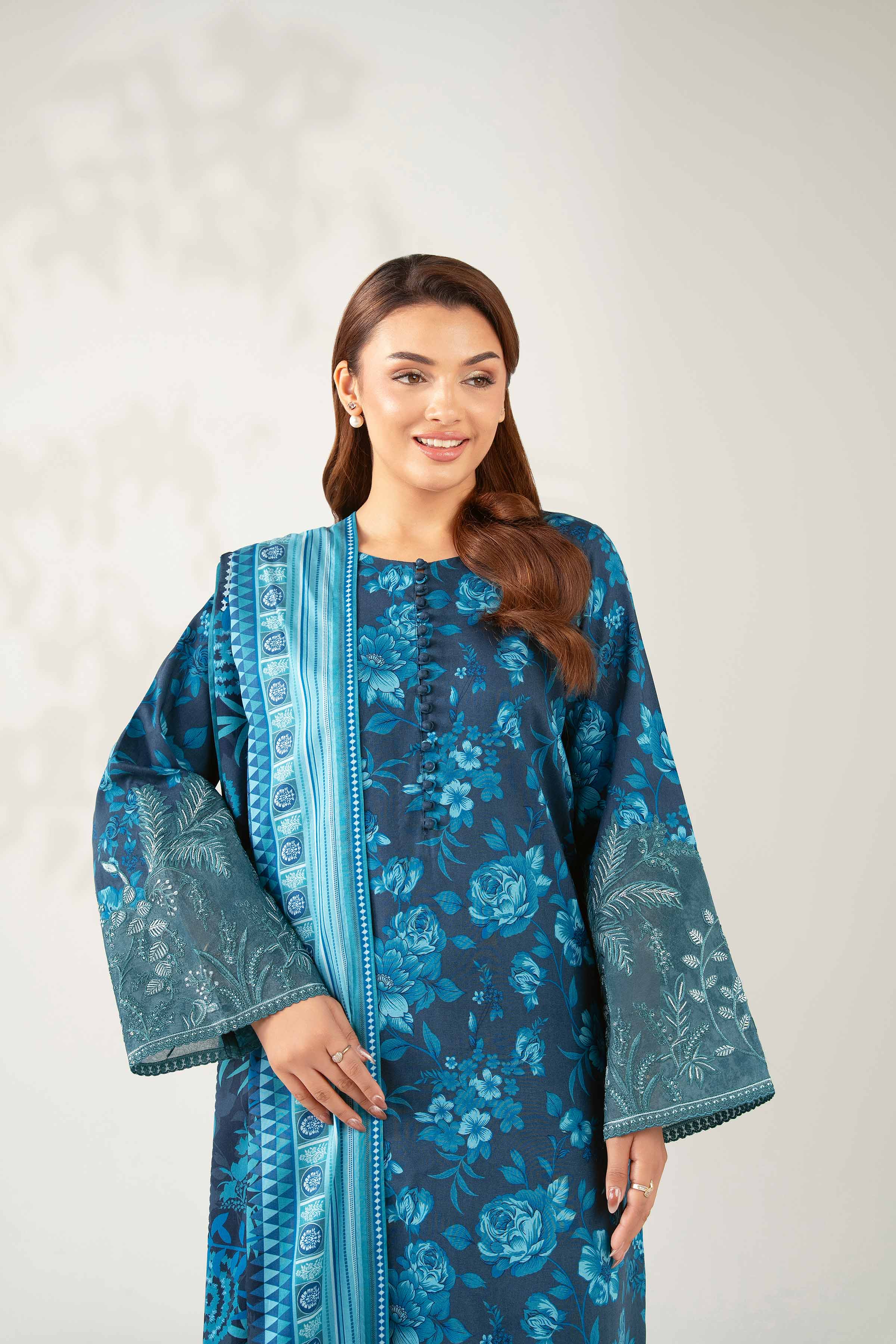 NISHATUAE - Blue Embroidered Linen 3-piece Unstitched Suit