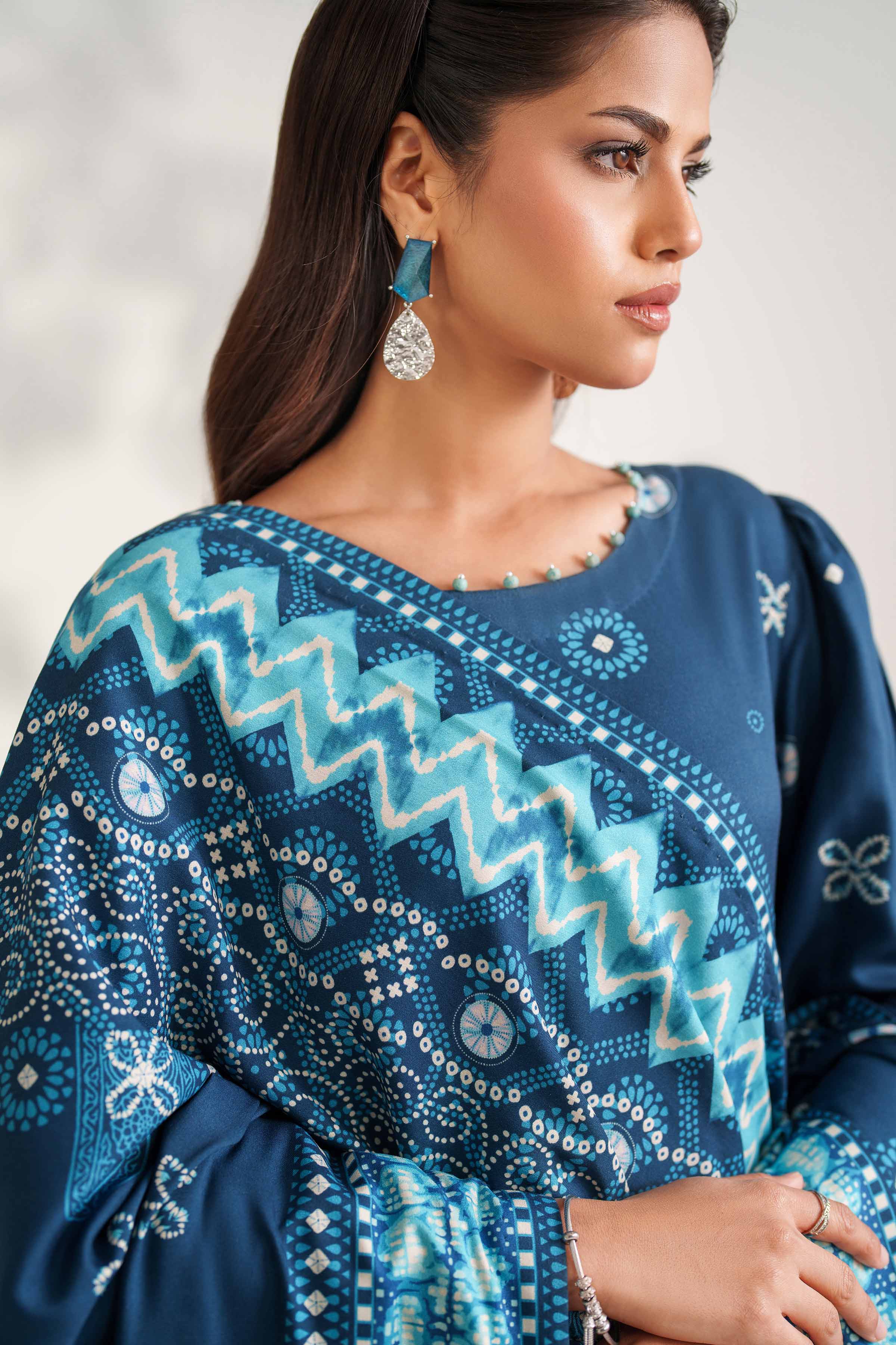 NISHATUAE - Blue Printed Linen 3-piece Unstitched Suit
