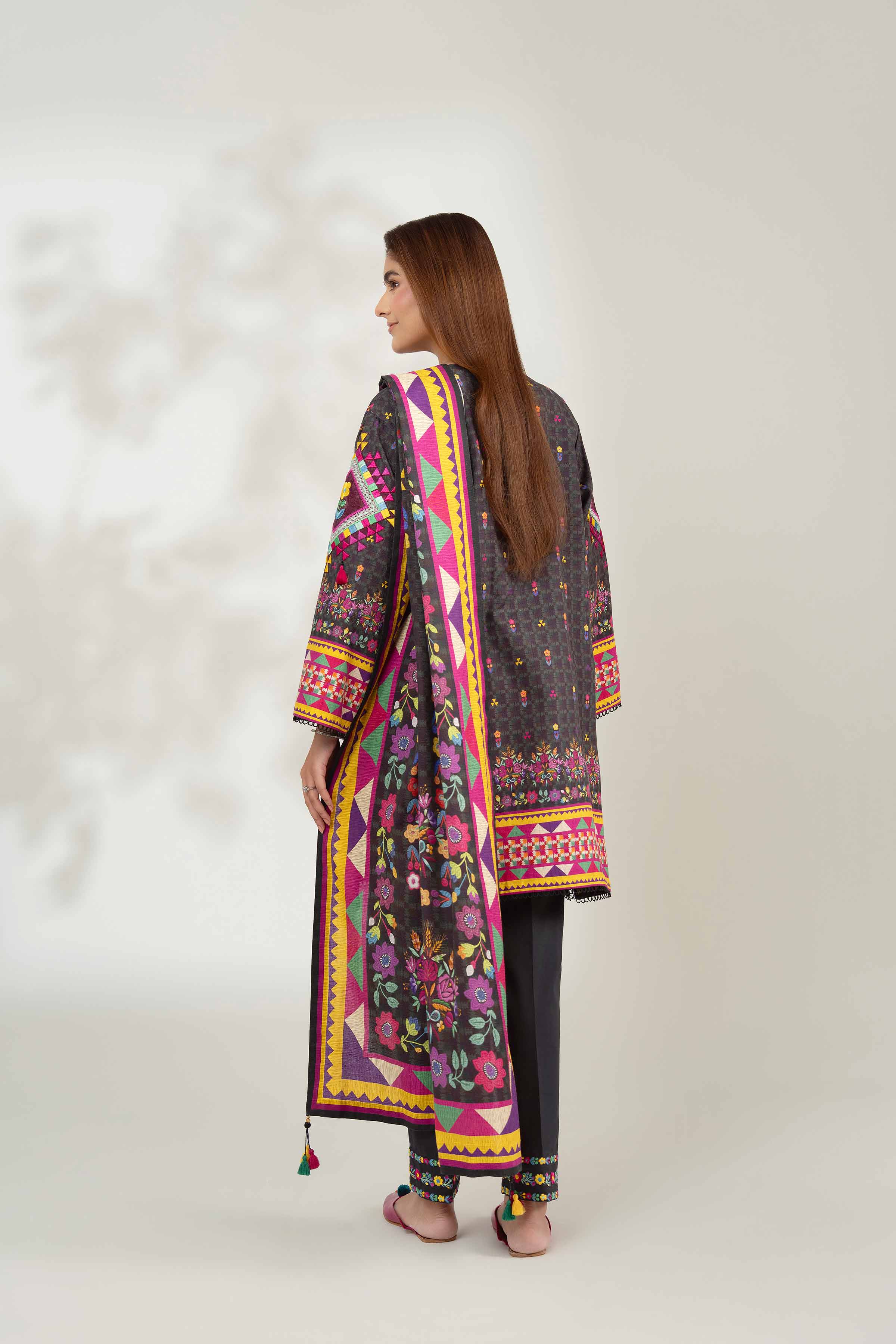 NISHATUAE - Multi Embroidered Jacquard 3-piece Unstitched Suit