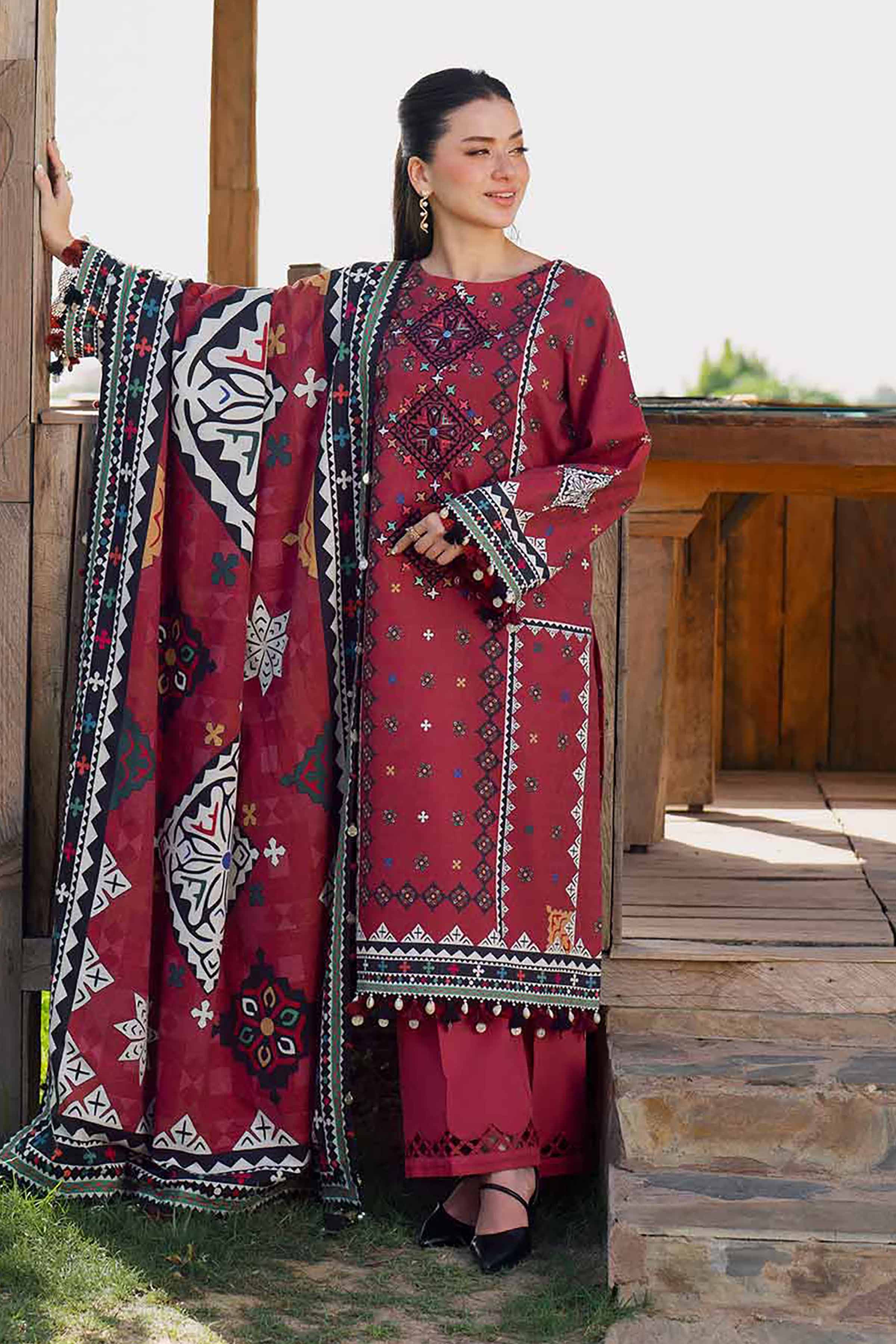 NISHATUAE - Pink Embroidered Jacquard 3-piece Unstitched Suit