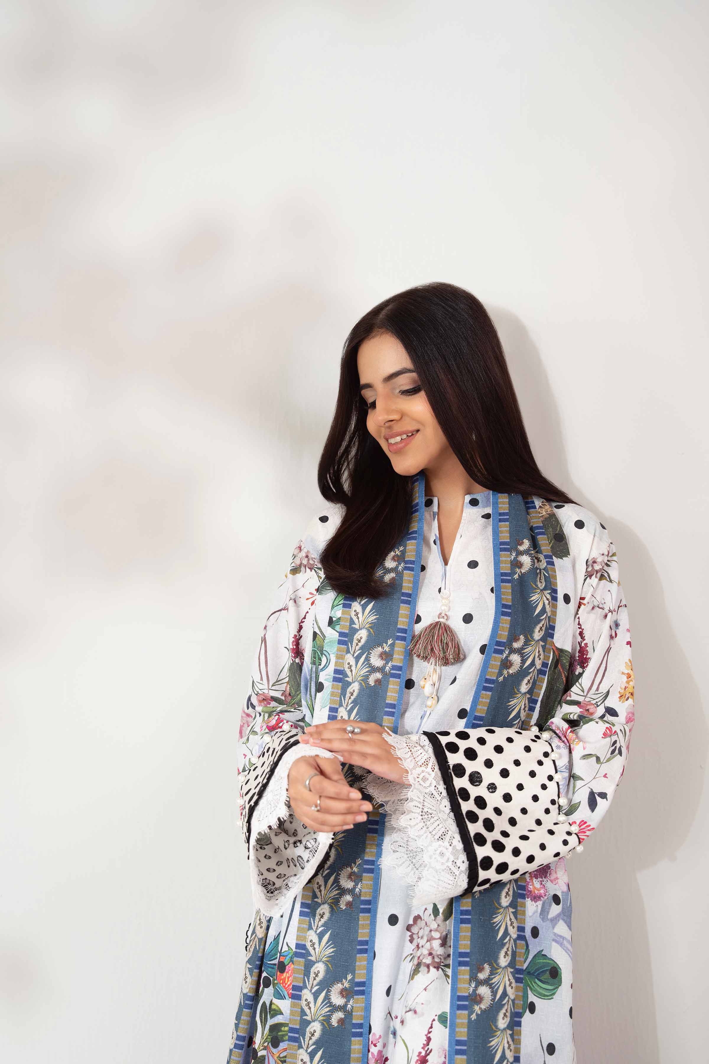 NISHATUAE - Multi Embroidered Jacquard 3-piece Unstitched Suit