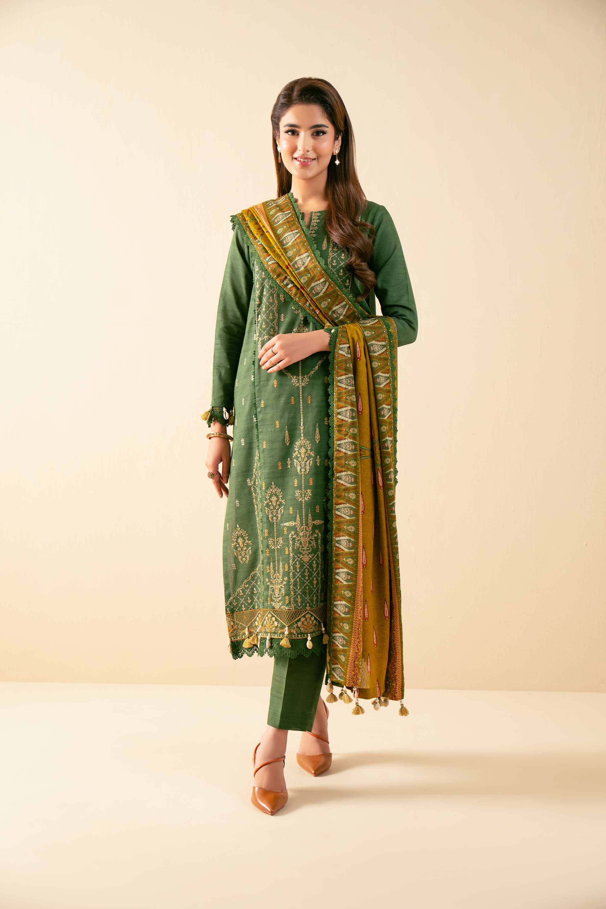 NISHATUAE - Green Embroidered Khaddar 3-piece Unstitched Suit