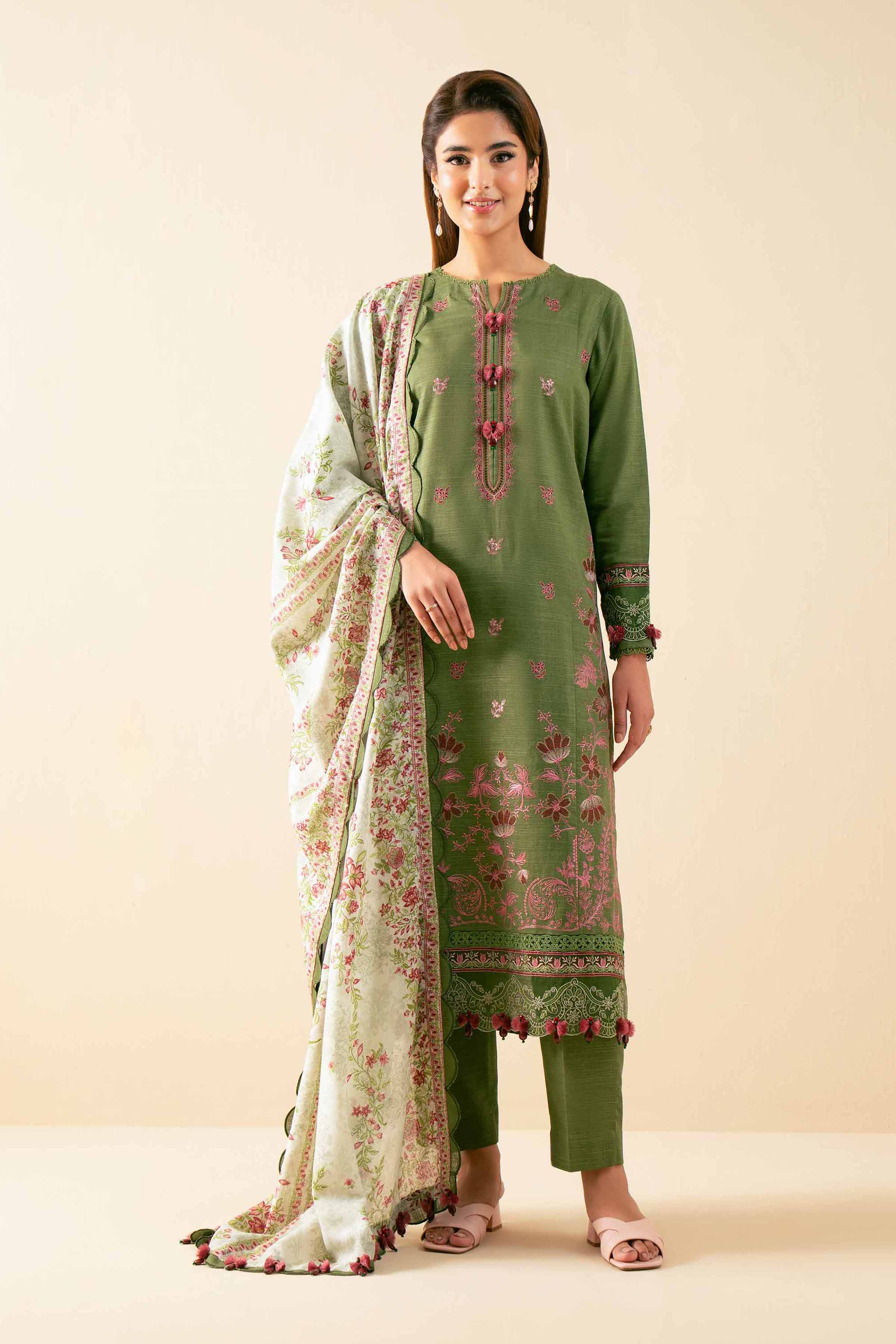 NISHATUAE - Green Embroidered Khaddar 3-piece Unstitched Suit