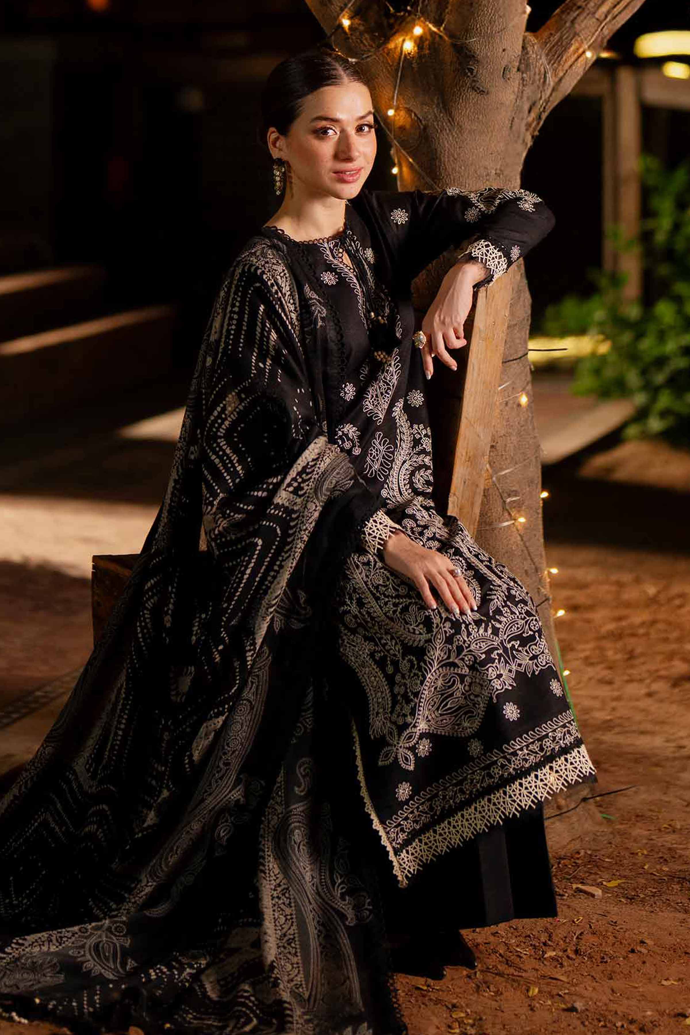 NISHATUAE - Black Embroidered Karandi 3-piece Unstitched Suit