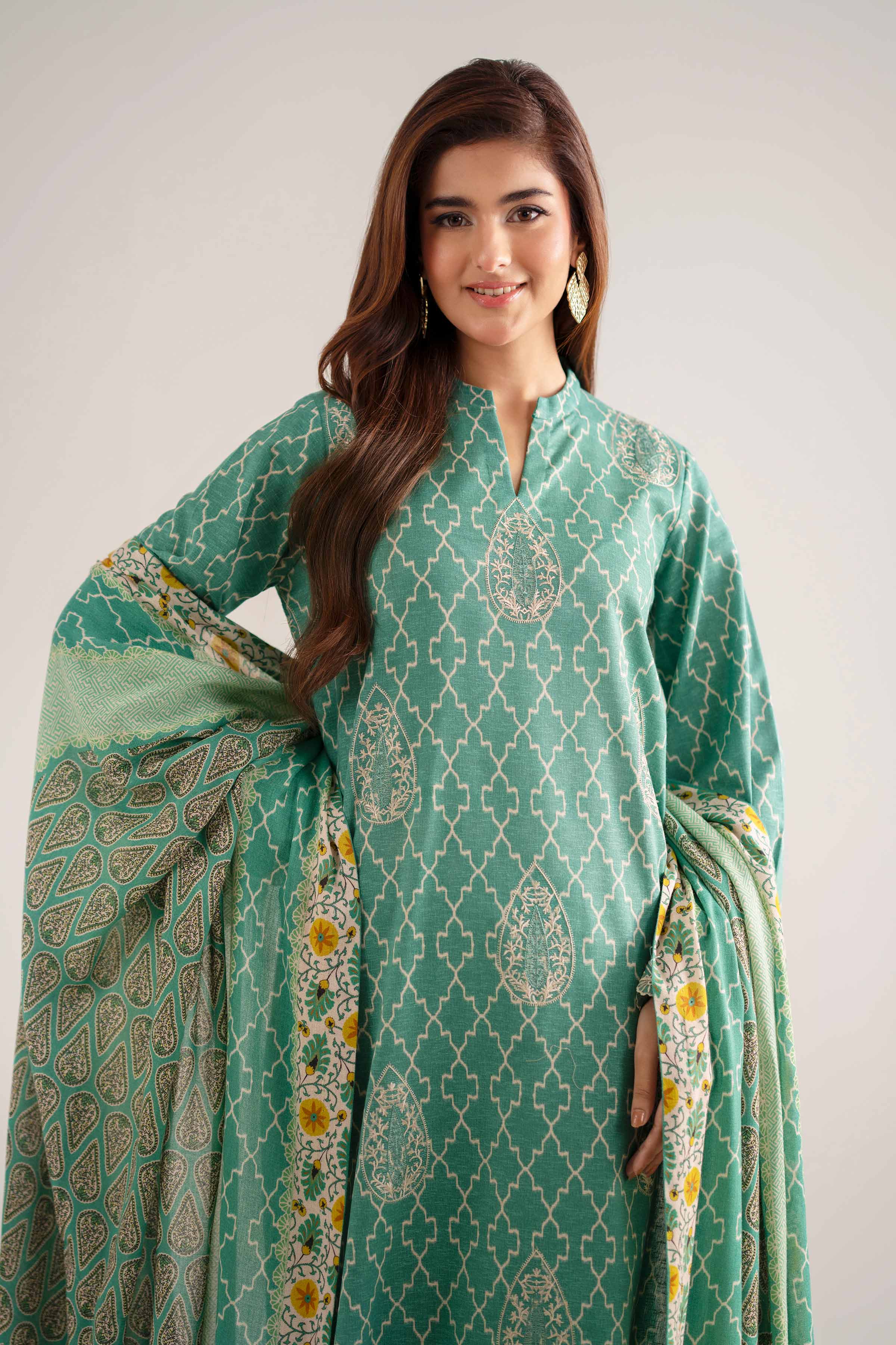 NISHATUAE - Green Embroidered Karandi 3-piece Unstitched Suit