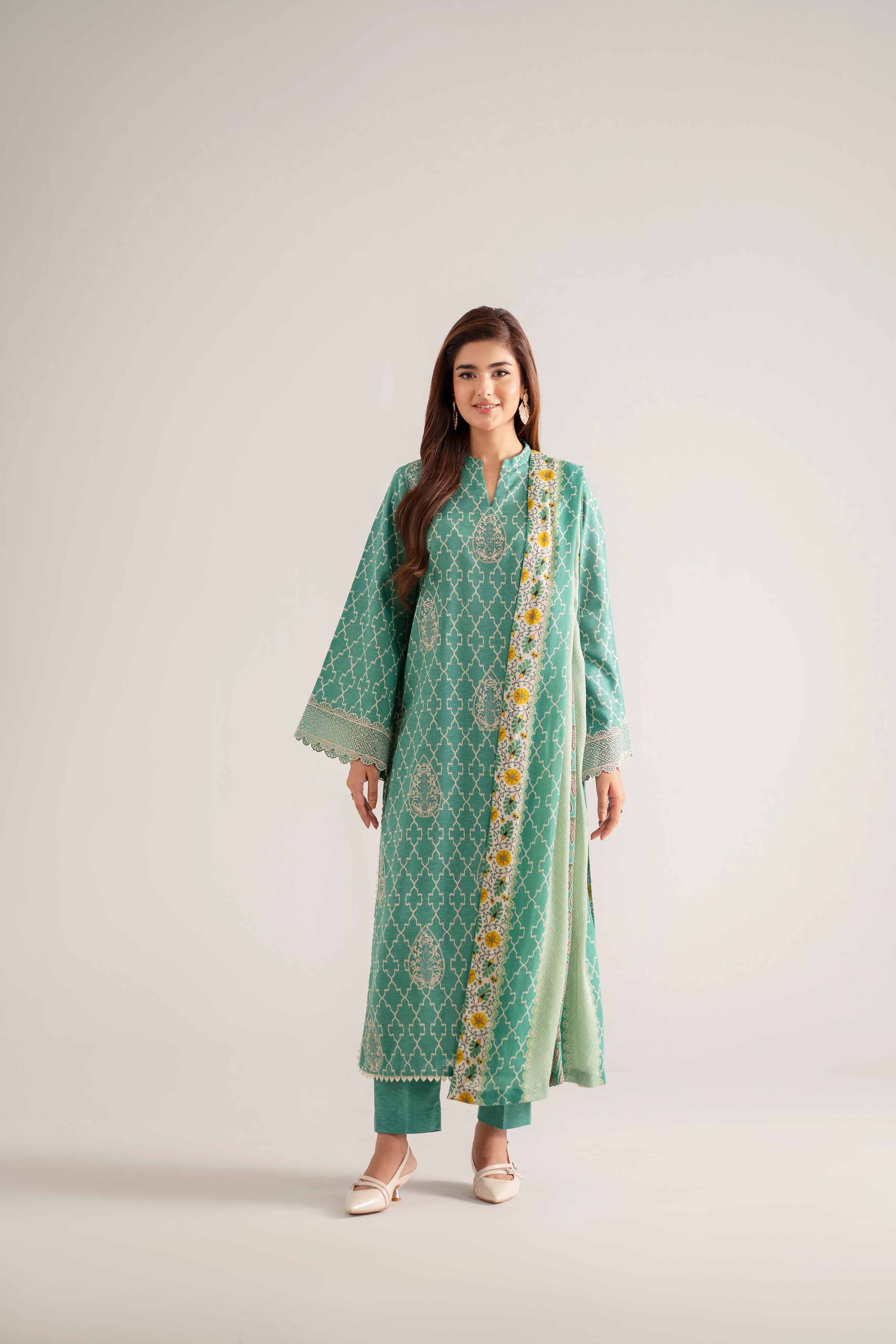 NISHATUAE - Green Embroidered Karandi 3-piece Unstitched Suit
