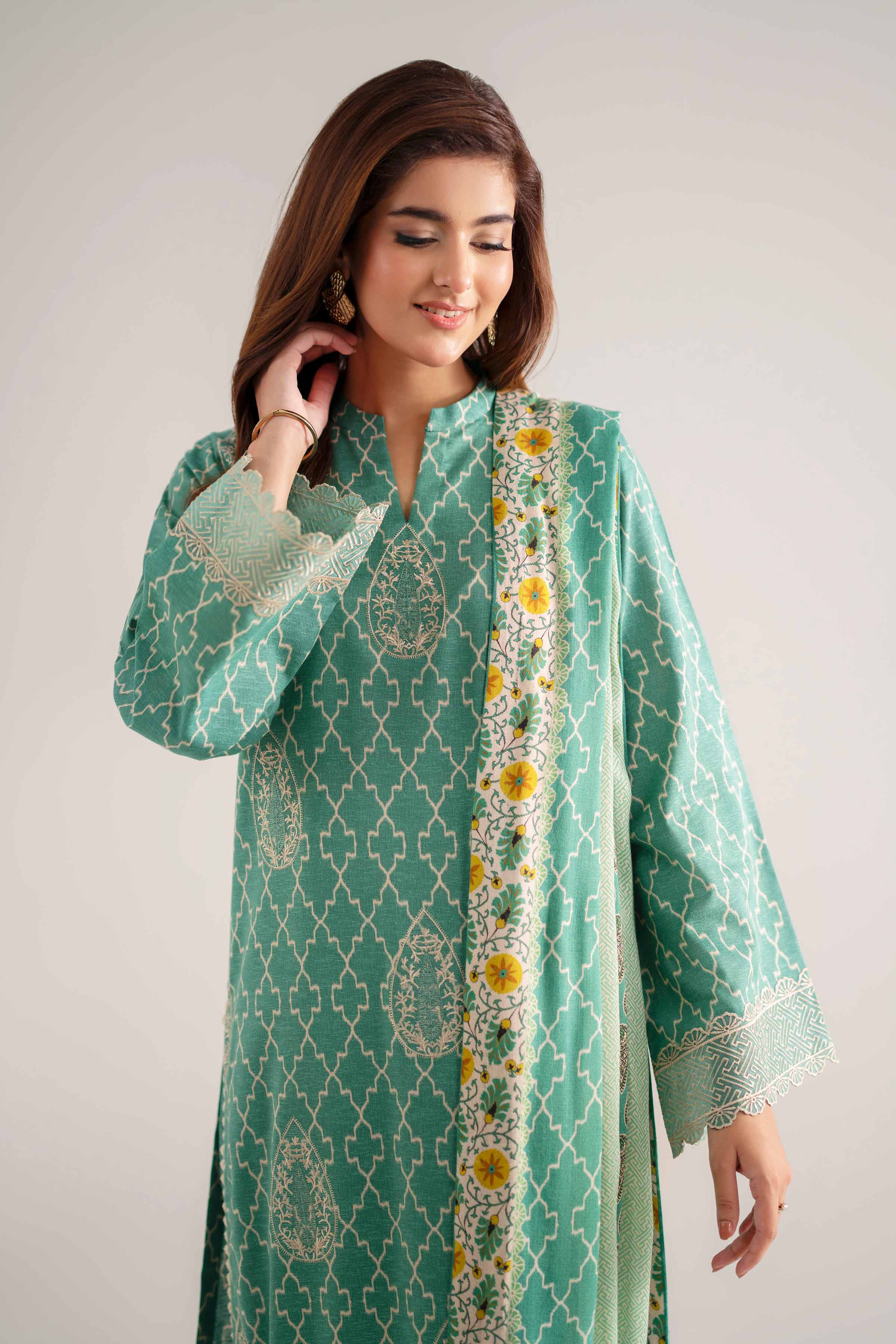 NISHATUAE - Green Embroidered Karandi 3-piece Unstitched Suit