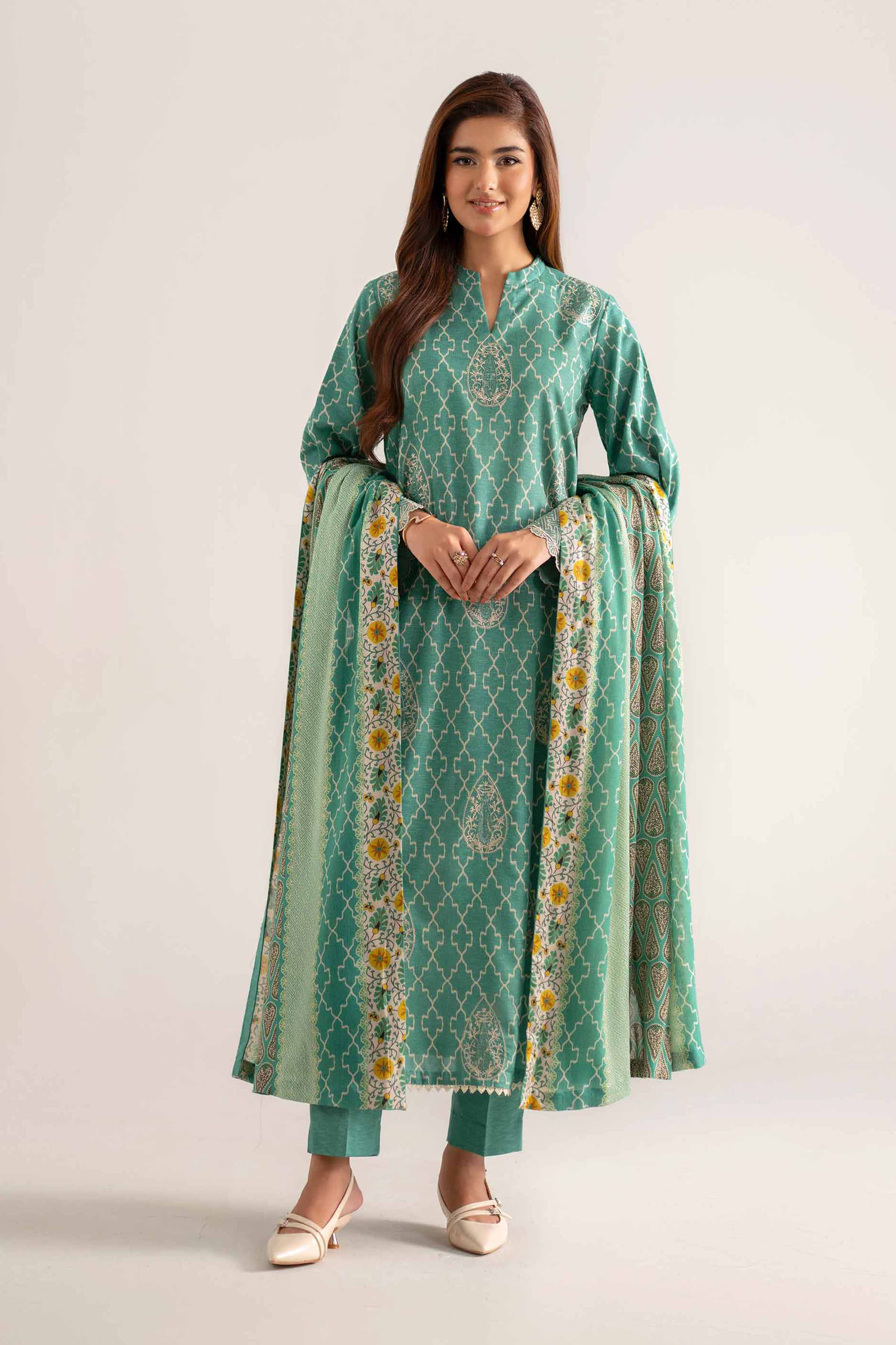 NISHATUAE - Green Embroidered Karandi 3-piece Unstitched Suit