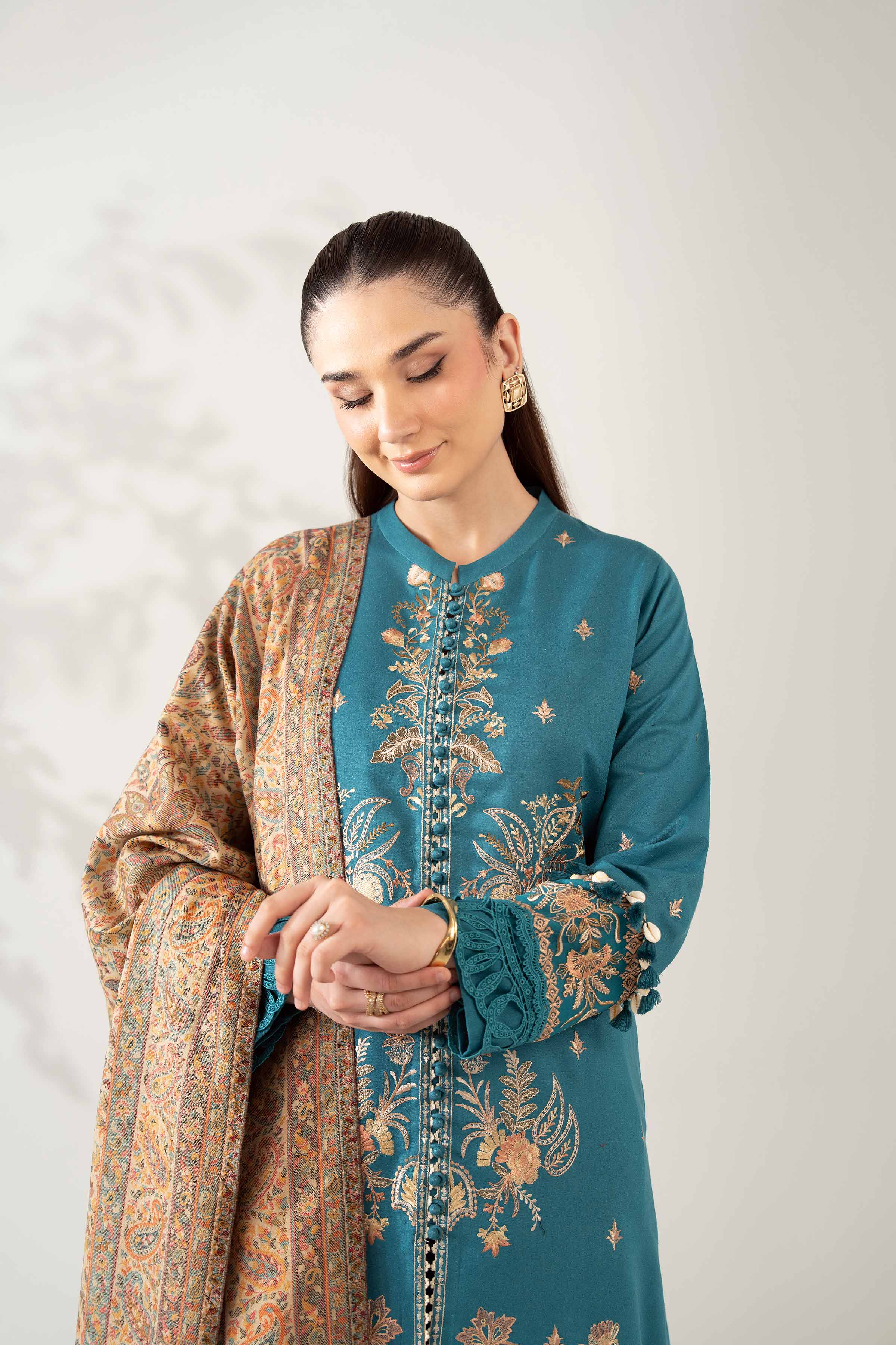 NISHATUAE - Teal Embroidered Karandi 3-piece Unstitched Suit