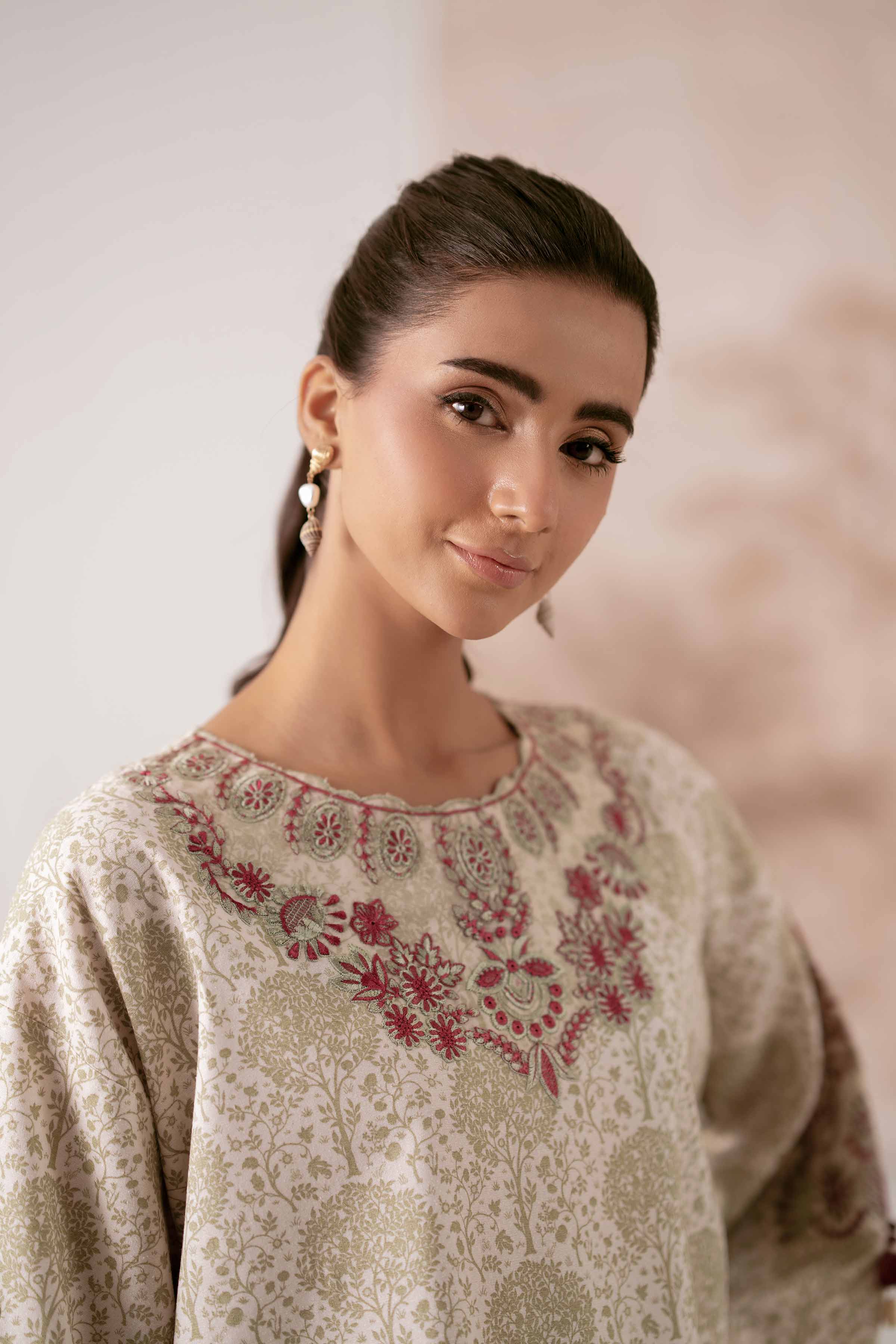 NISHATUAE - Off White Embroidered Karandi 2-piece Unstitched Dress