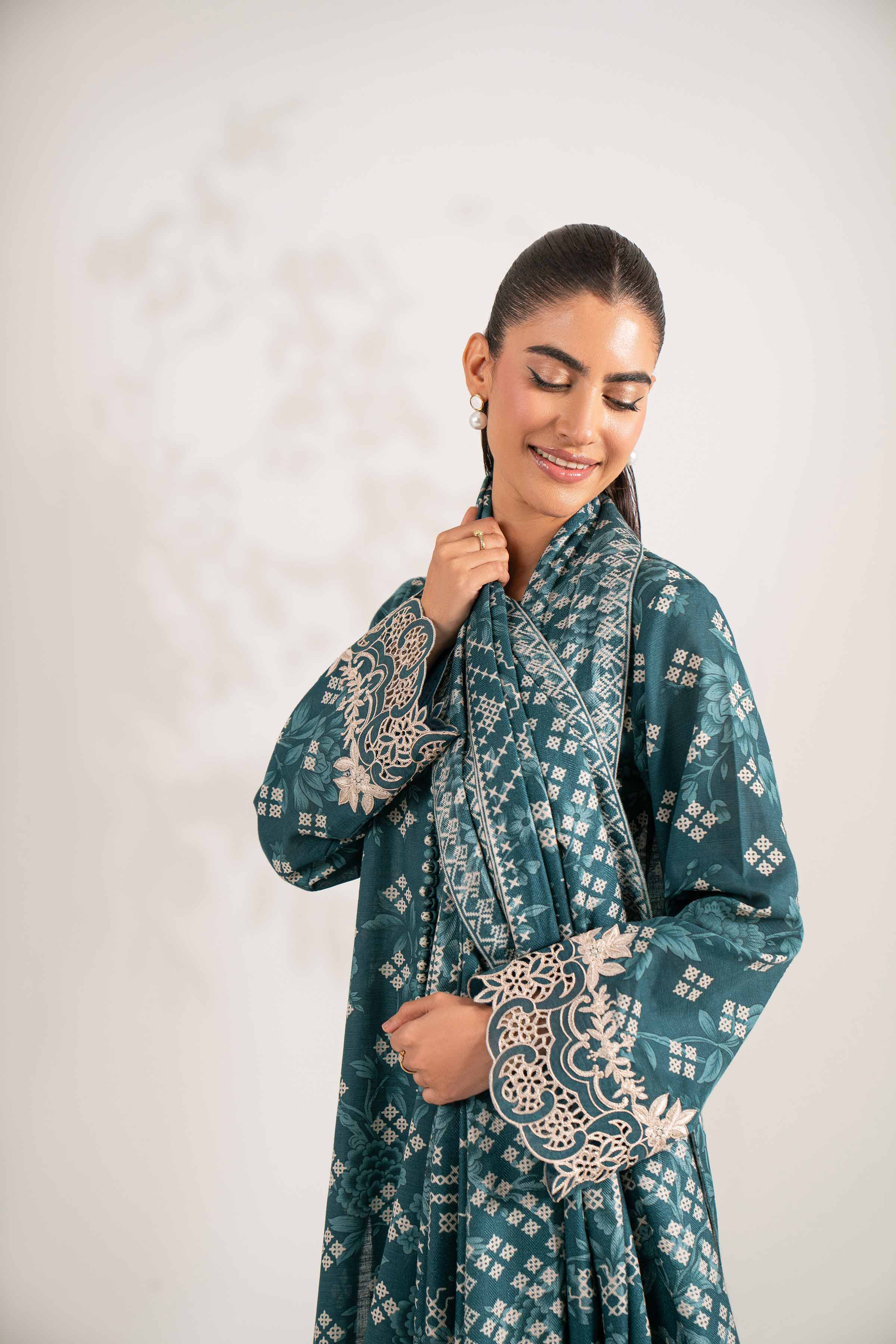 NISHATUAE - Teal Embroidered Khaddar 3-piece Unstitched Suit