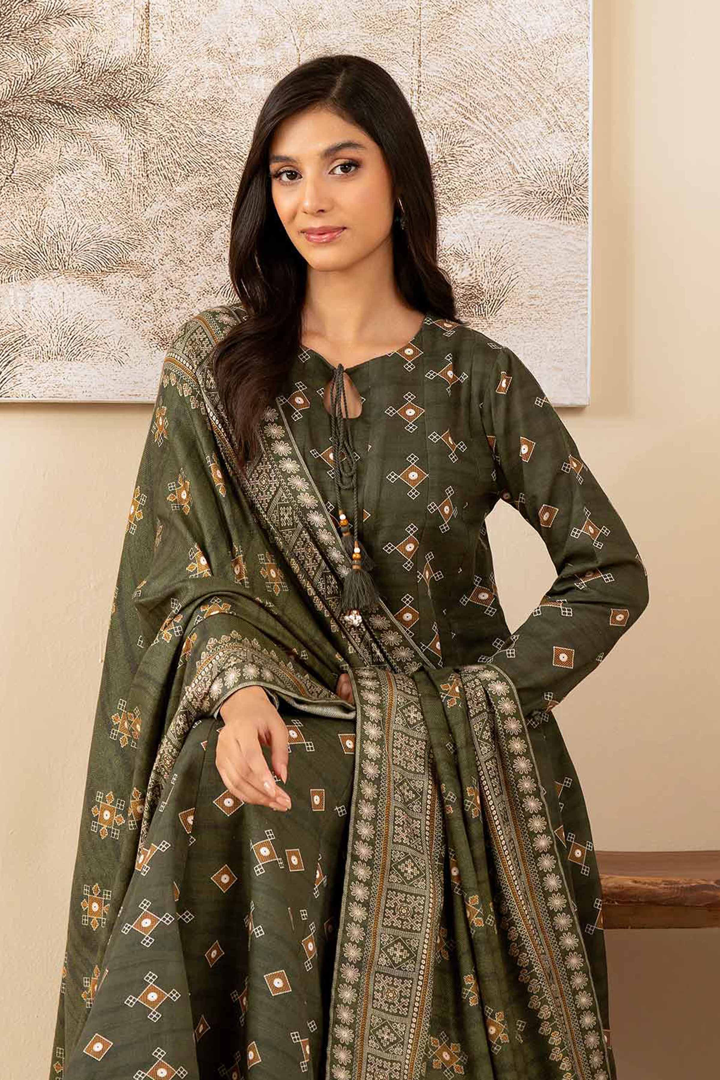 NISHATUAE - Green Printed Khaddar 3-piece Unstitched Suit