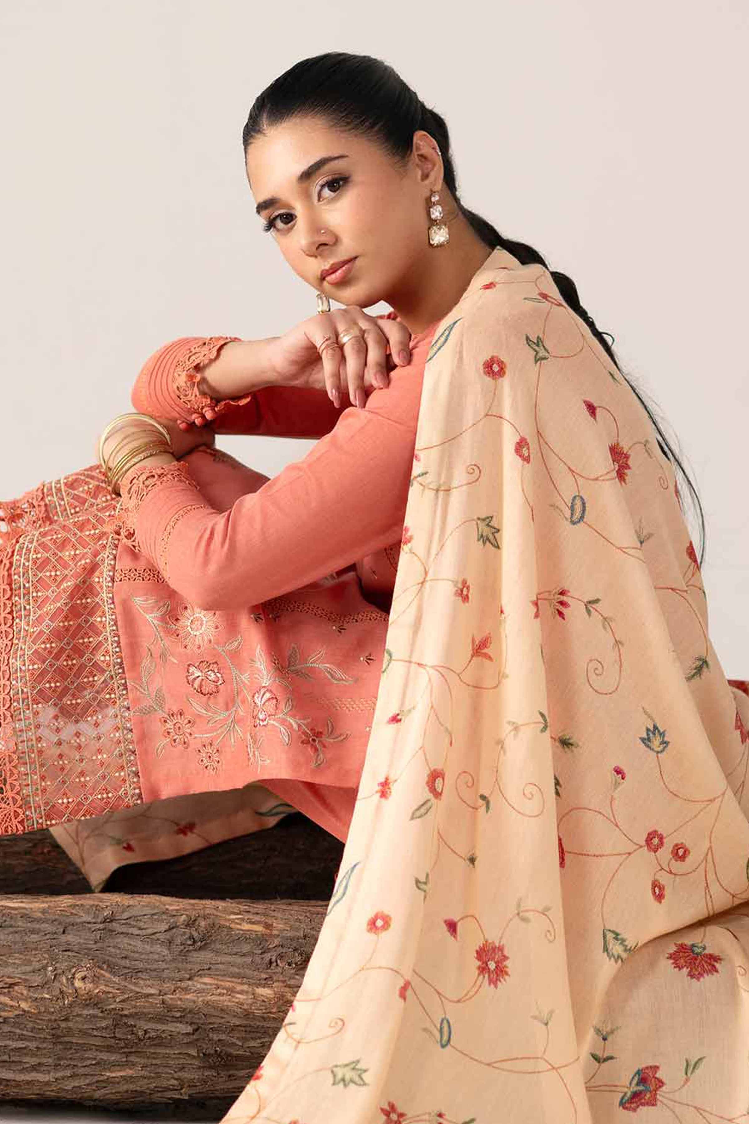 NishatUAE - Pink Embroidered Karandi 3-piece Unstitched Suit