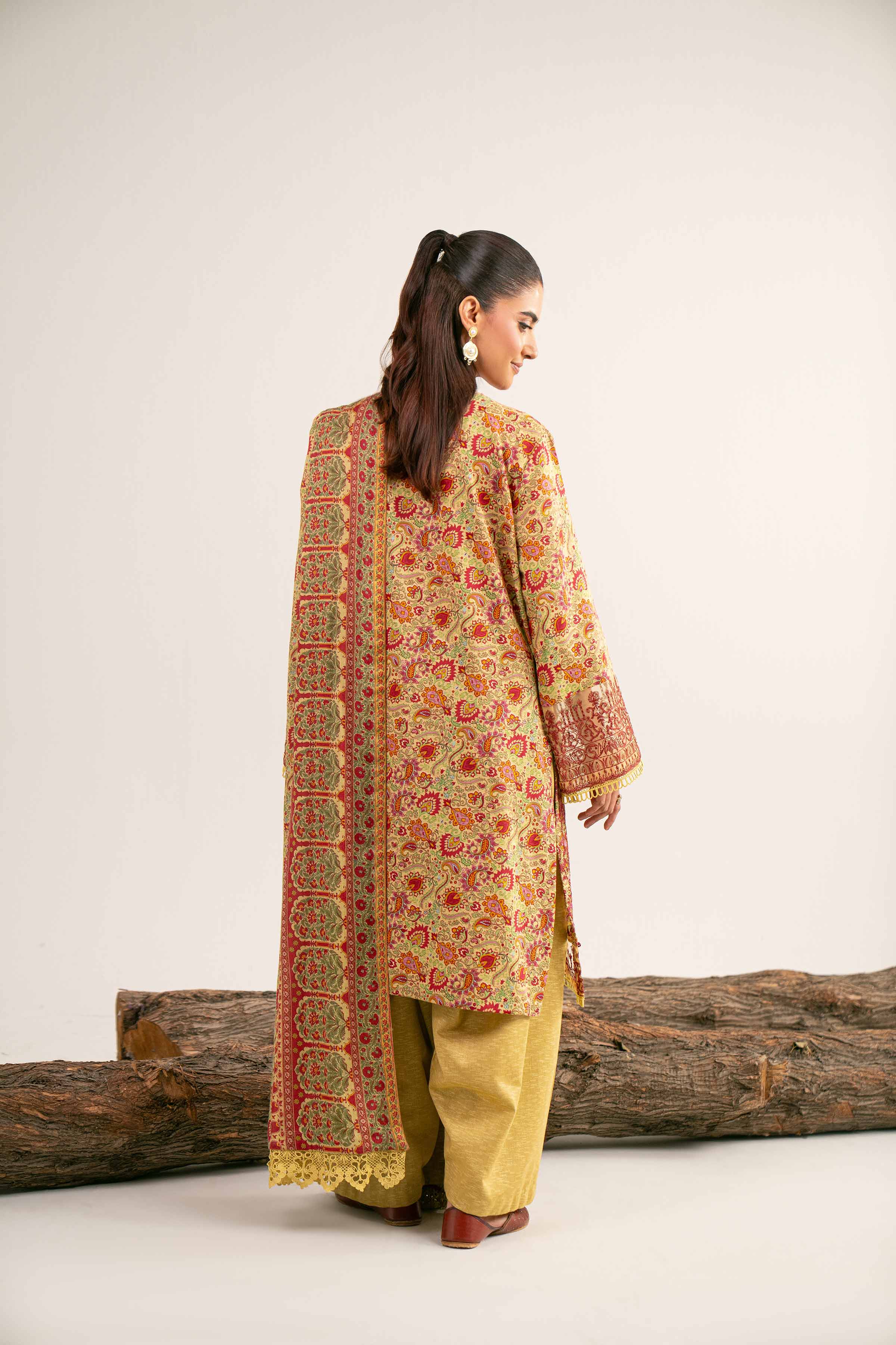 NishatUAE - Green & Rust Embroidered Karandi 3-piece Unstitched Suit