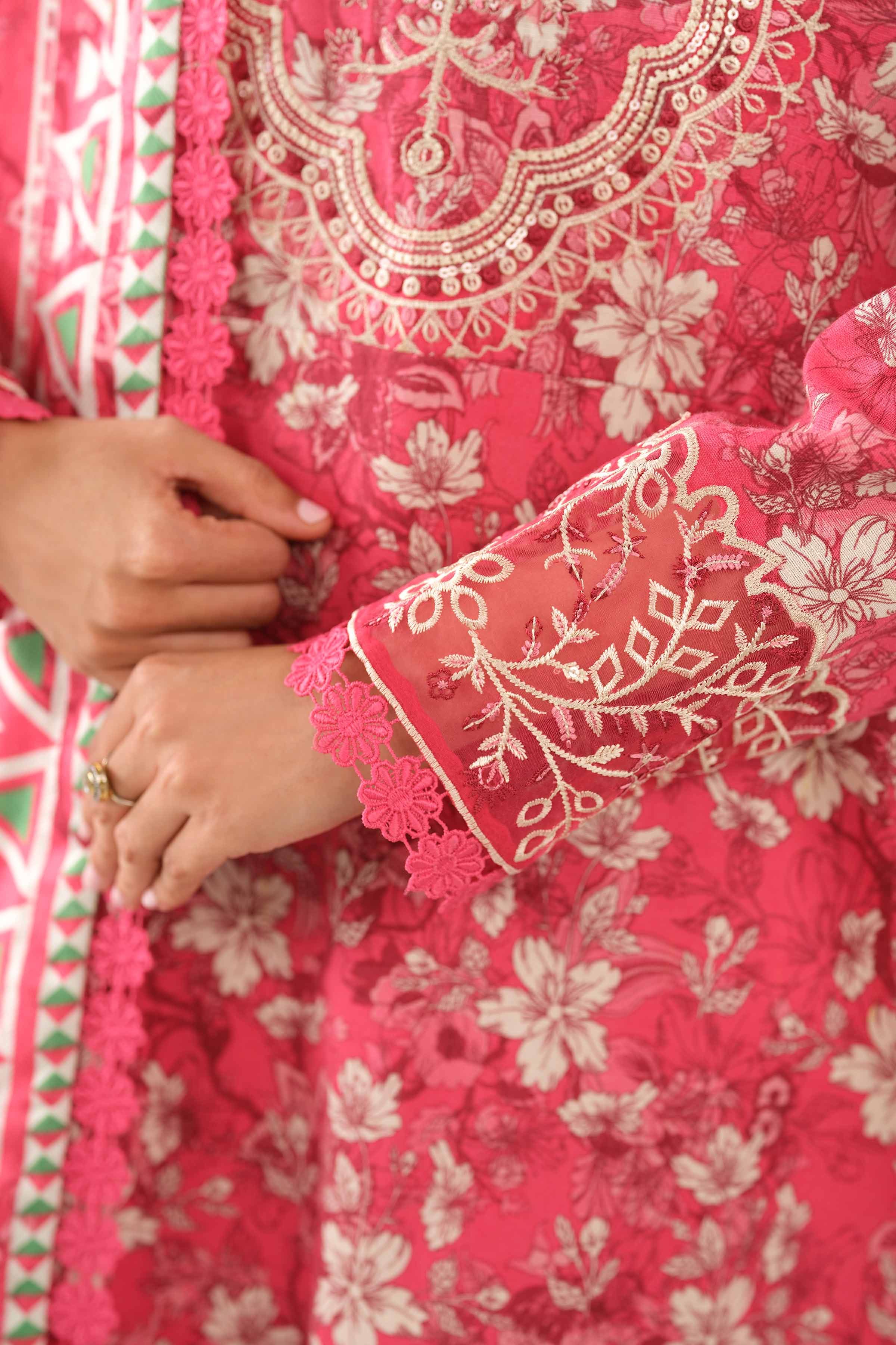 NishatUAE - Pink Embroidered Karandi 3-piece Unstitched Suit