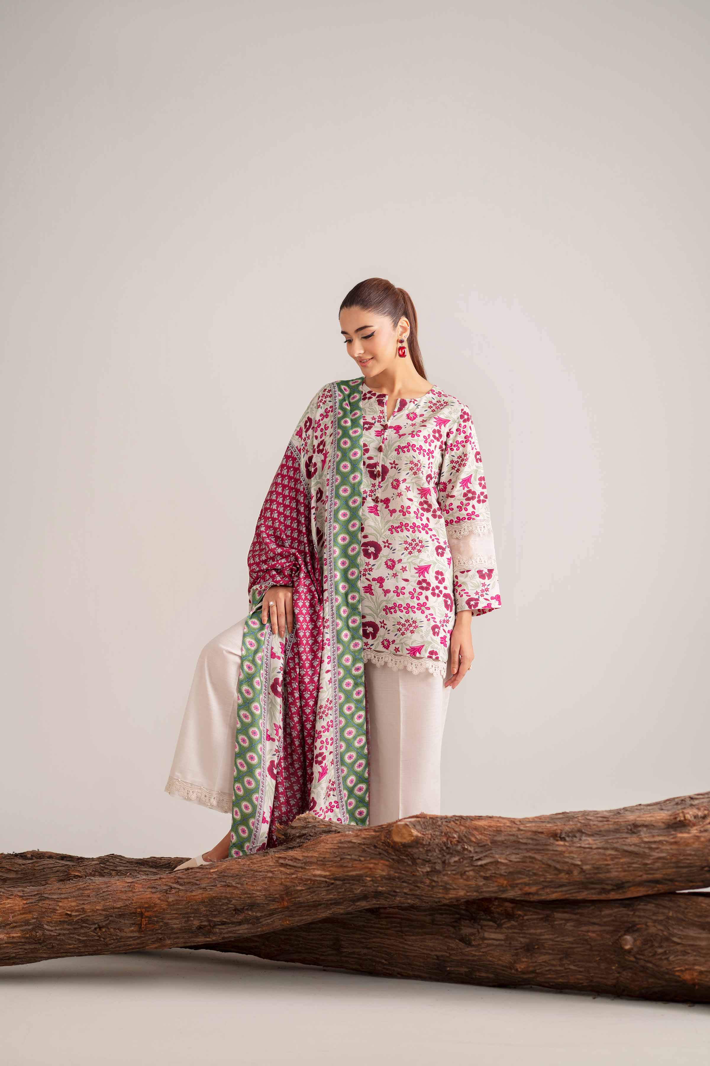 NISHATUAE - Light Beige & Magenta Printed Khaddar 3-piece Unstitched Suit