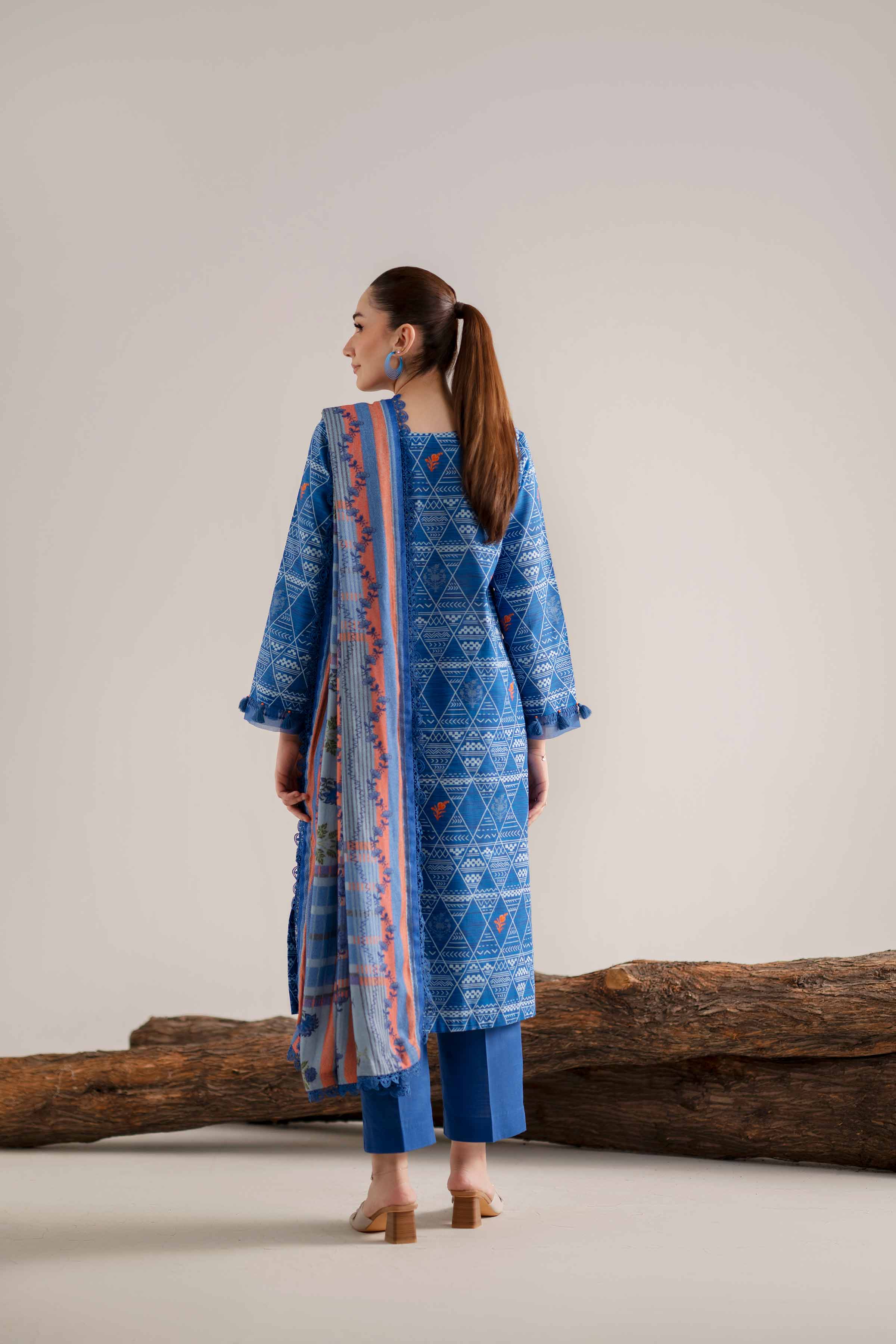 NishatUAE - Blue Printed Khaddar 3-piece Unstitched Suit