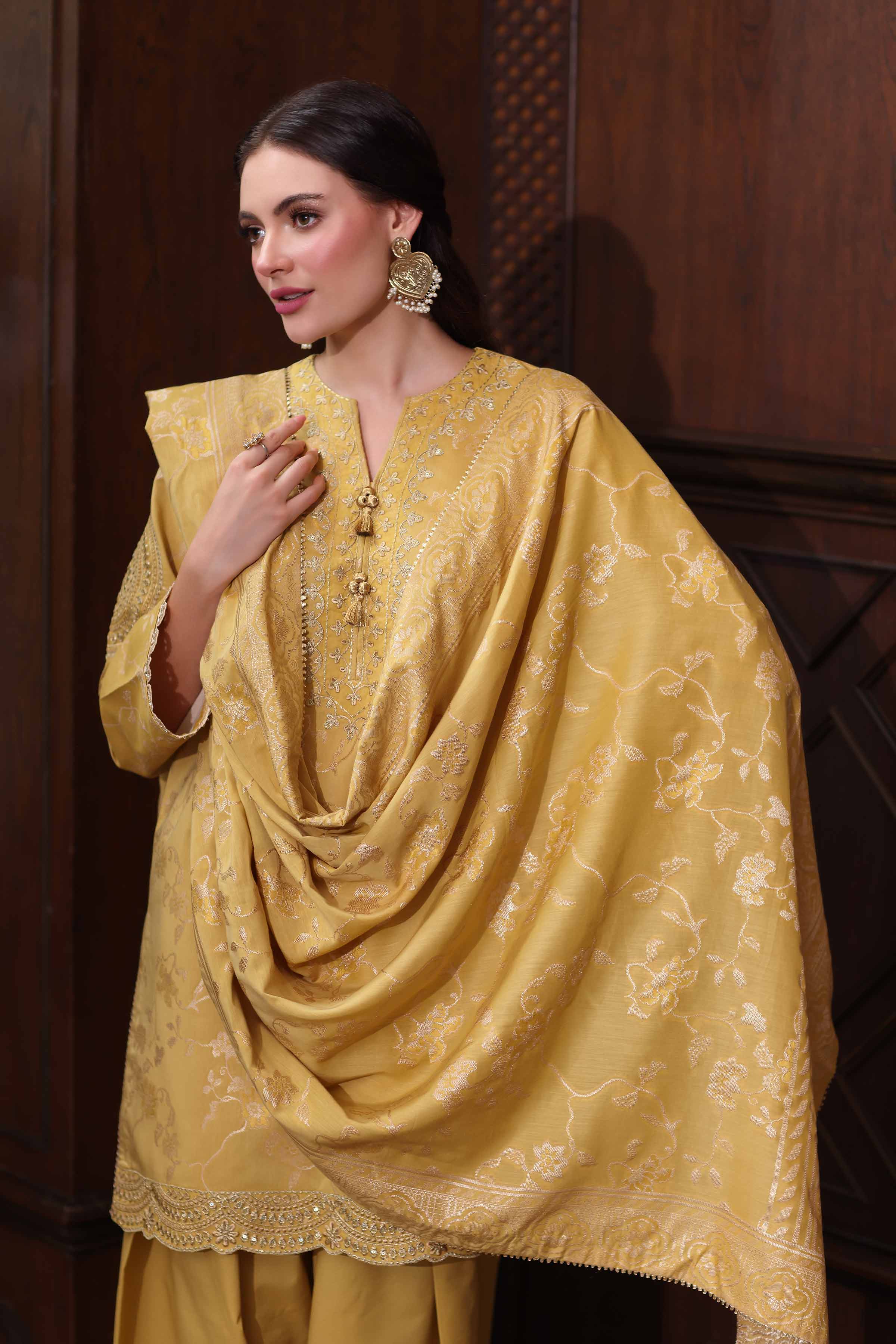 Nishat Linen UAE - 3 Piece - Embroidered Suit - 42503599