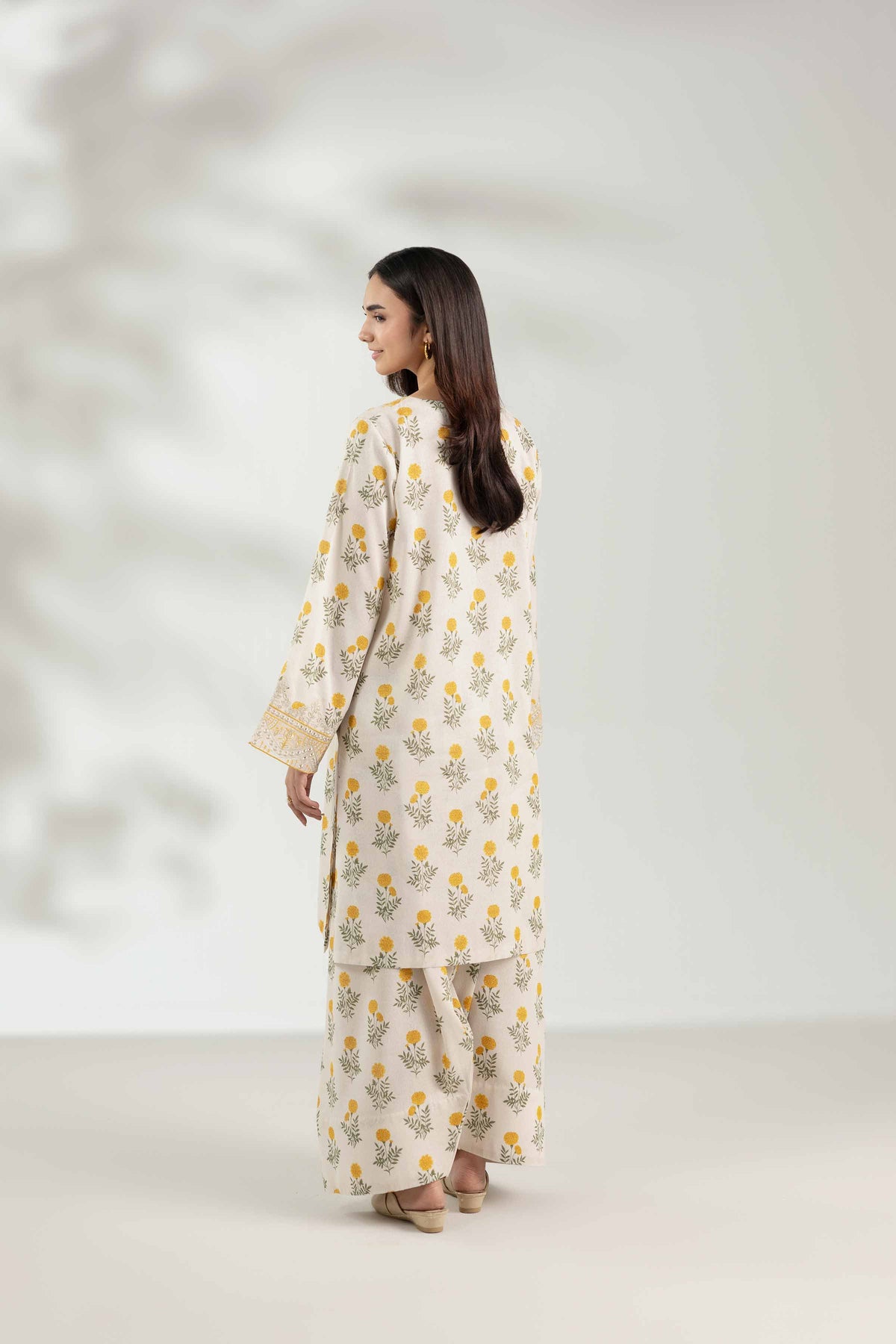 2 Piece - Printed Embroidered Suit - 42503611