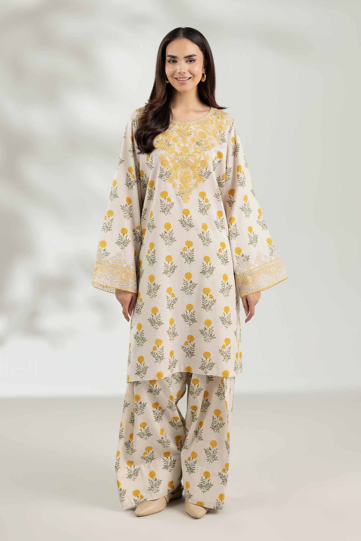 2 Piece - Printed Embroidered Suit - 42503611