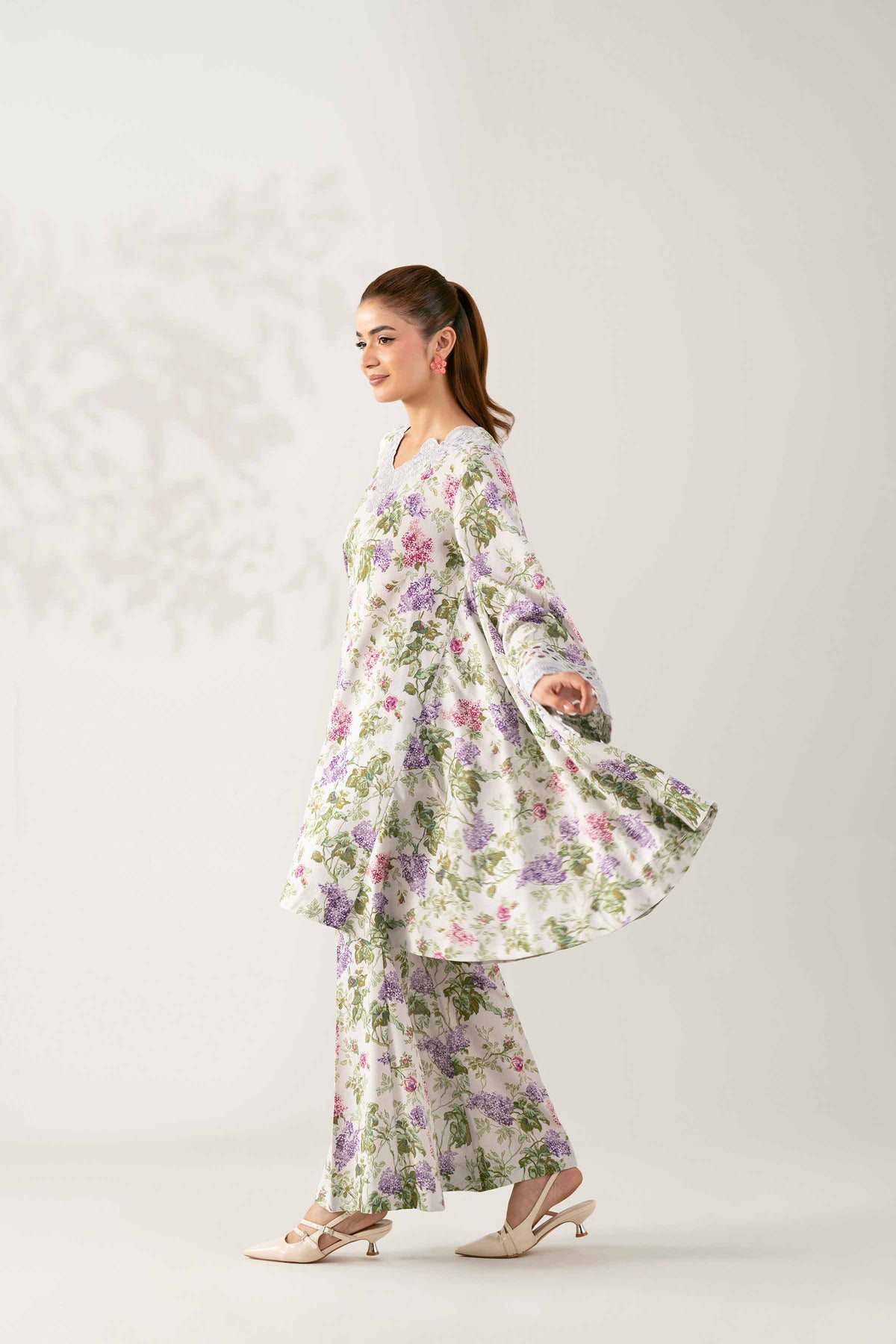 2 Piece - Printed Embroidered Suit - 42503615