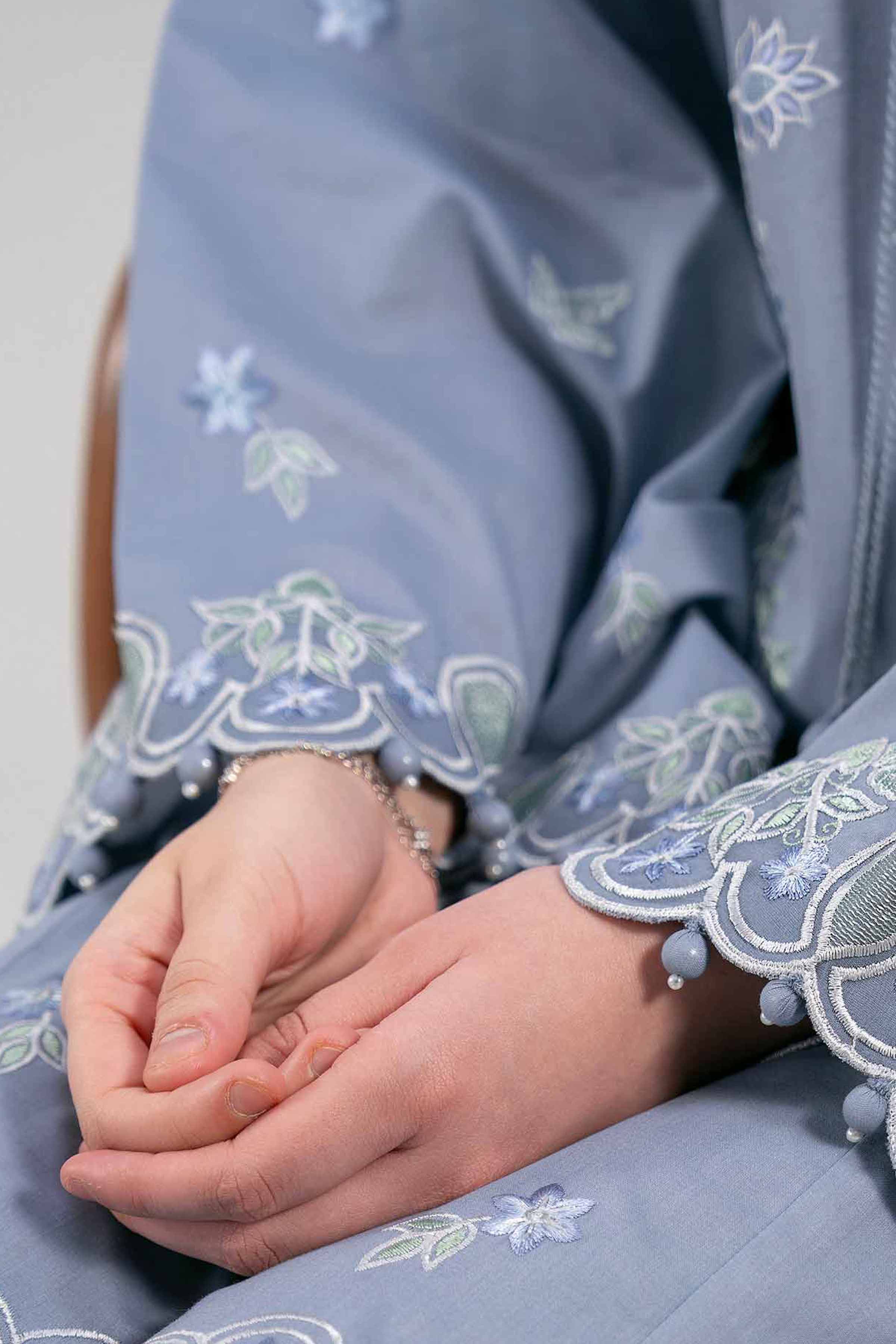 2 Piece - Digital Printed Embroidered Suit - 42601081