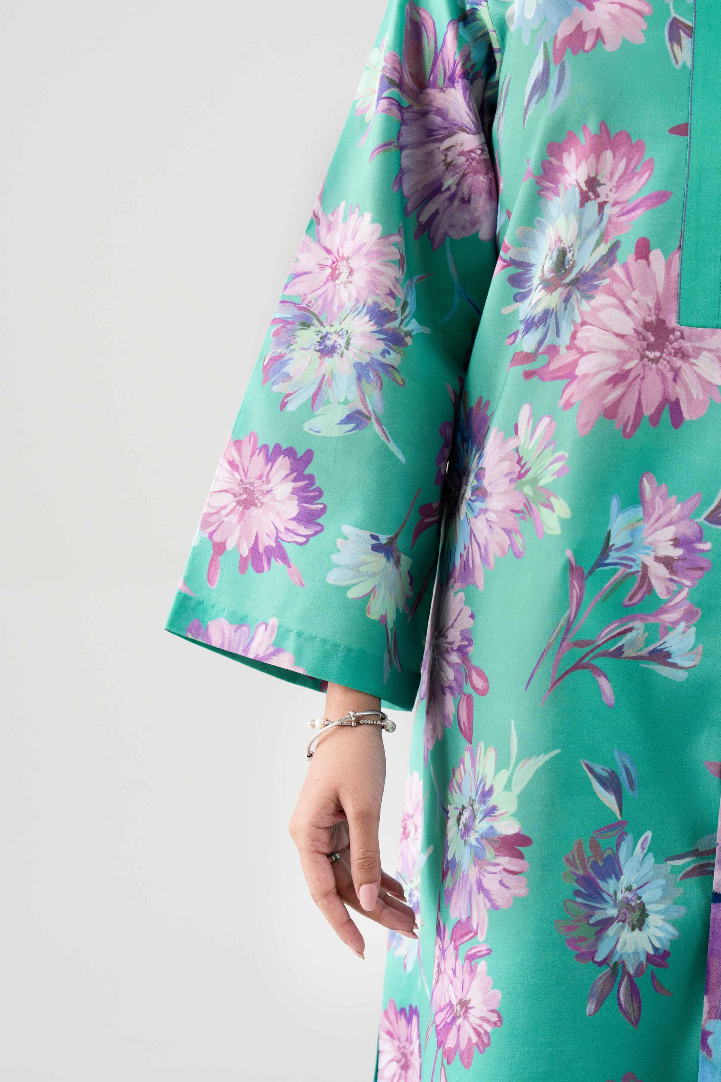 3 Piece - Digital Printed Suit - 42601113 NishatUAE Green Lawn 3PC Printed Unstitched