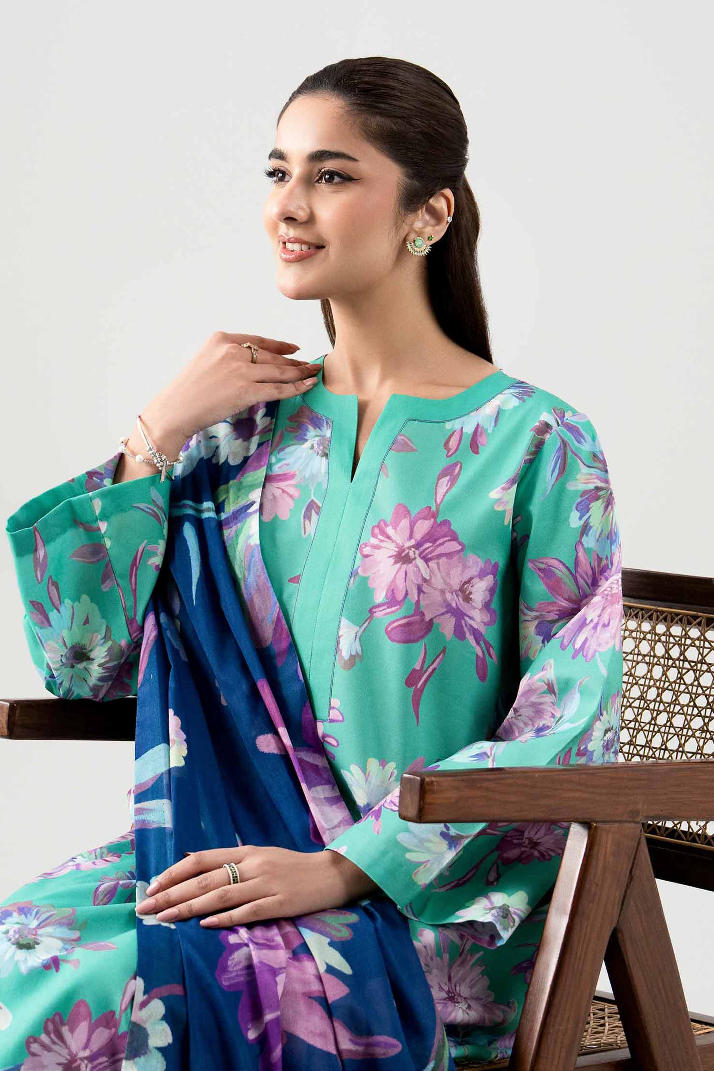 3 Piece - Digital Printed Suit - 42601113 NishatUAE Green Lawn 3PC Printed Unstitched