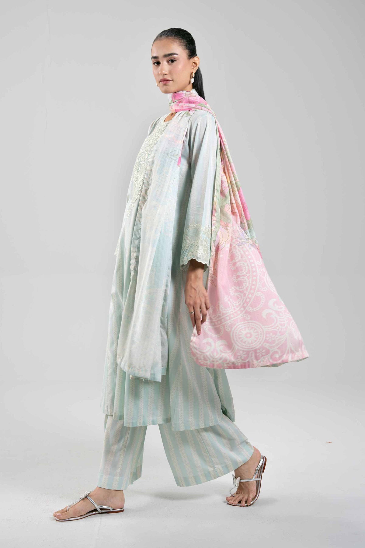 NISHAT UAE 3Pc Embroidered Unstitched Women Green Lawn Suit