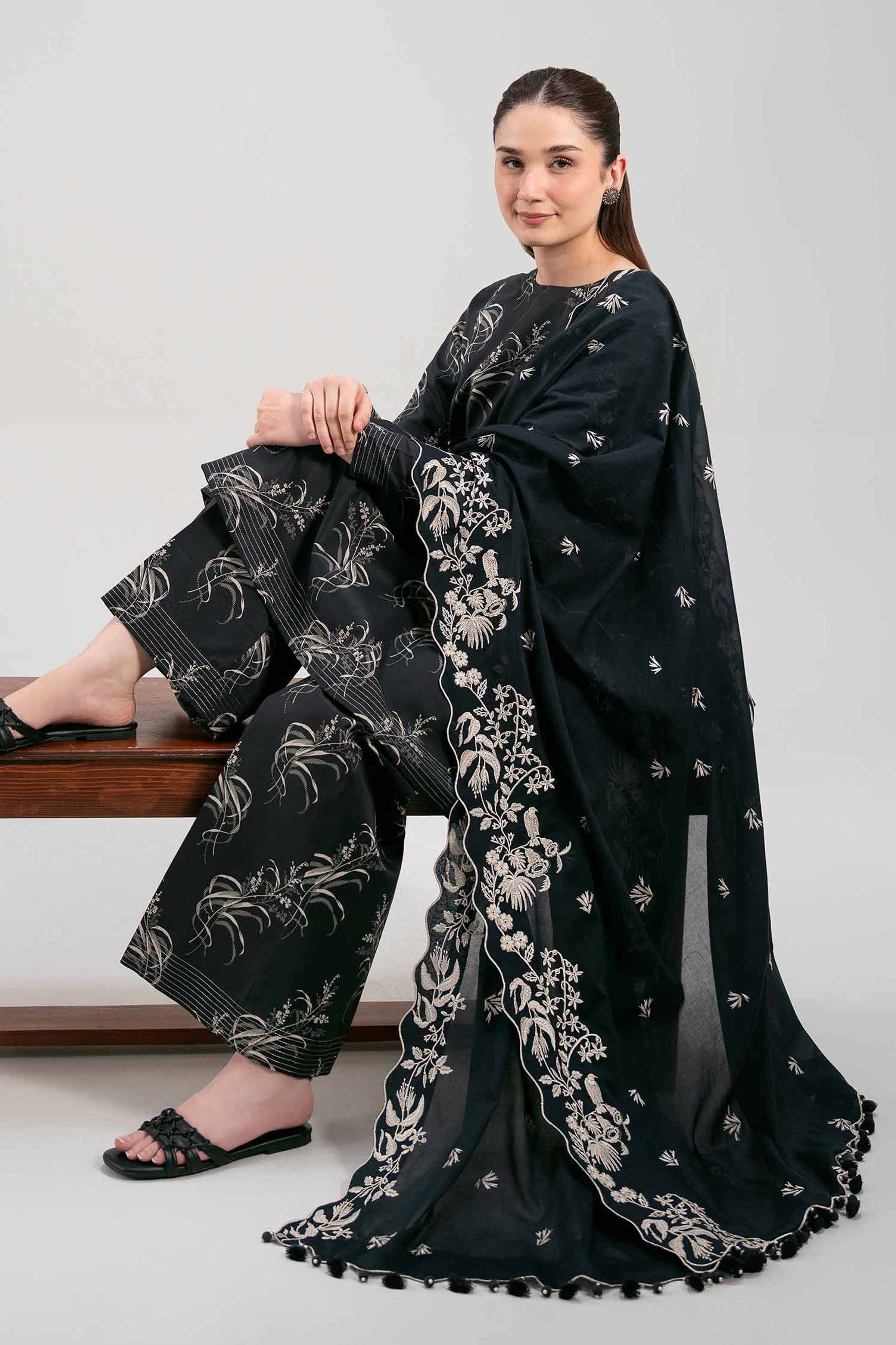 3 Piece - Embroidered Suit - 42601267 NishatUAE Black Lawn 3PC Embroidered Unstitched