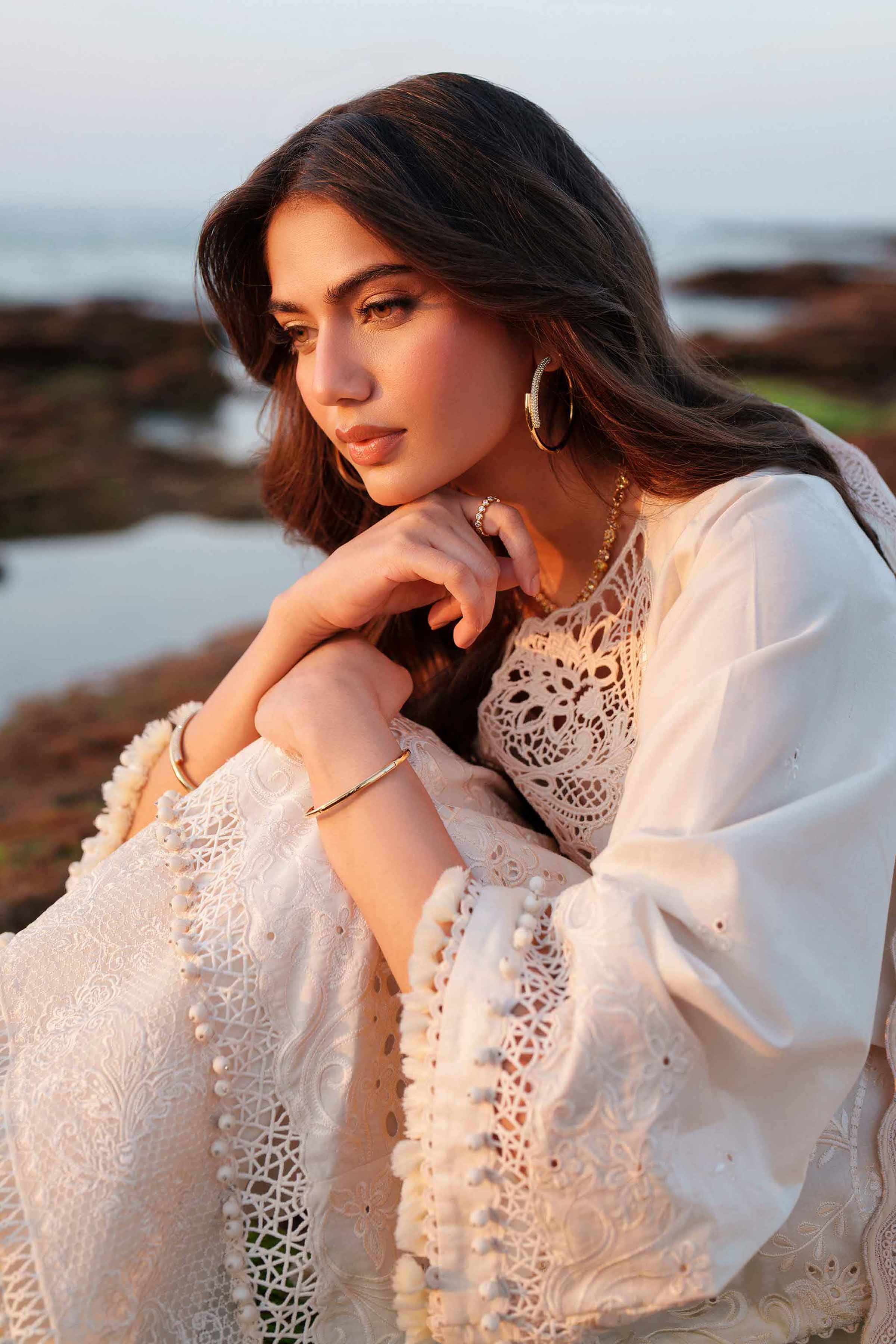 3 Piece - Embroidered Suit - 42601294