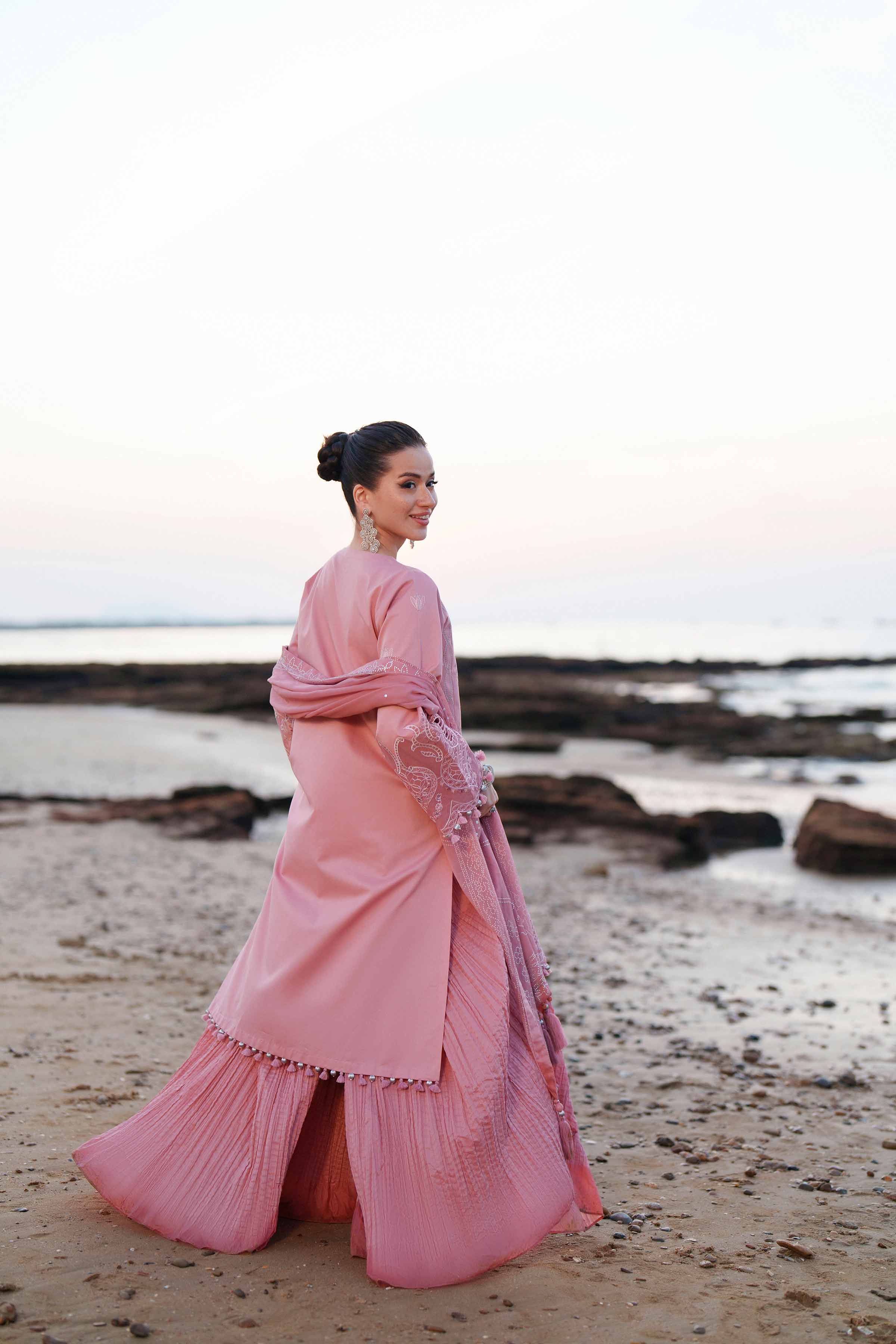 3 Piece - Embroidered Suit - 42601301