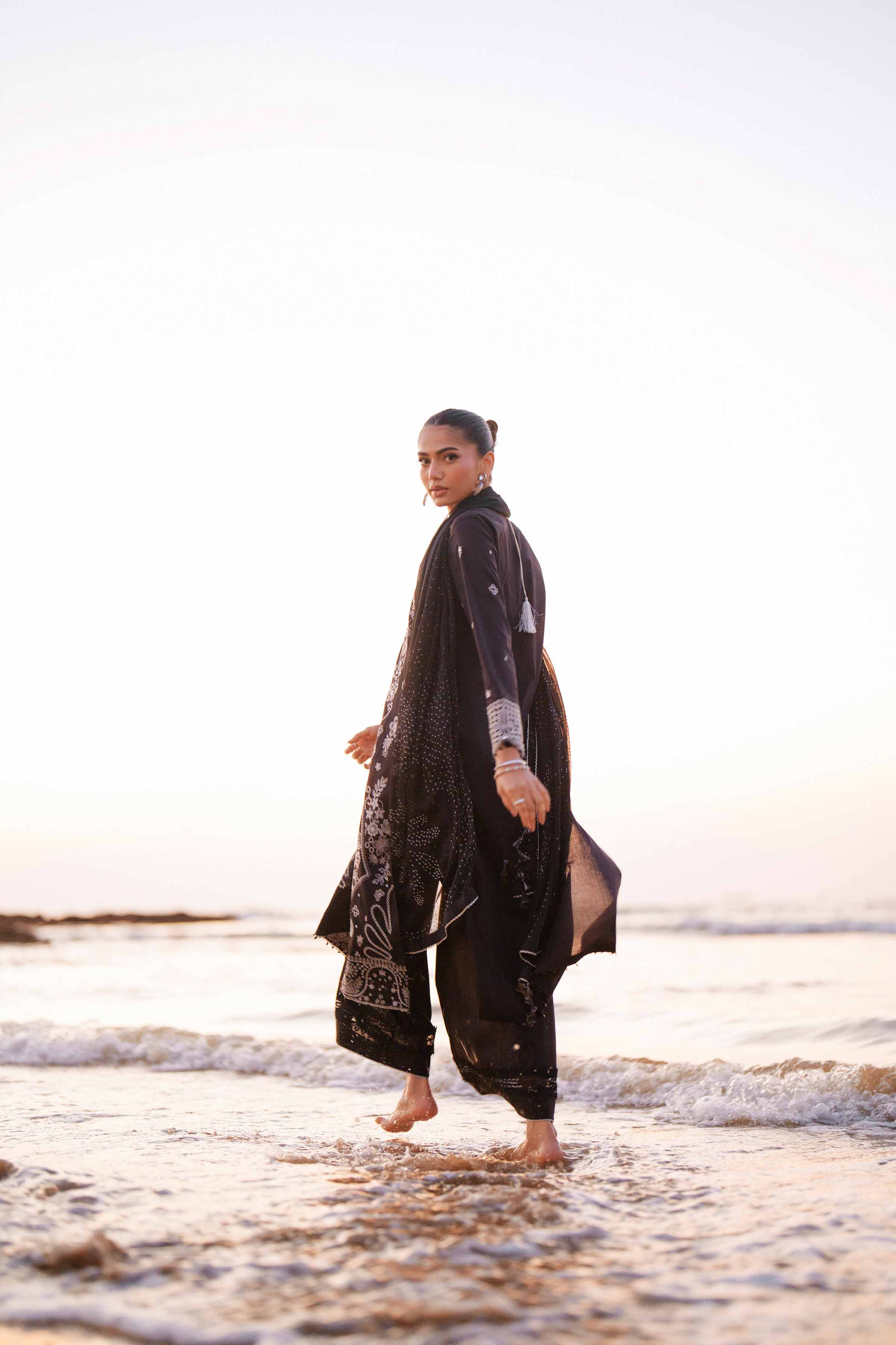 3 Piece - Embroidered Suit - 42601302