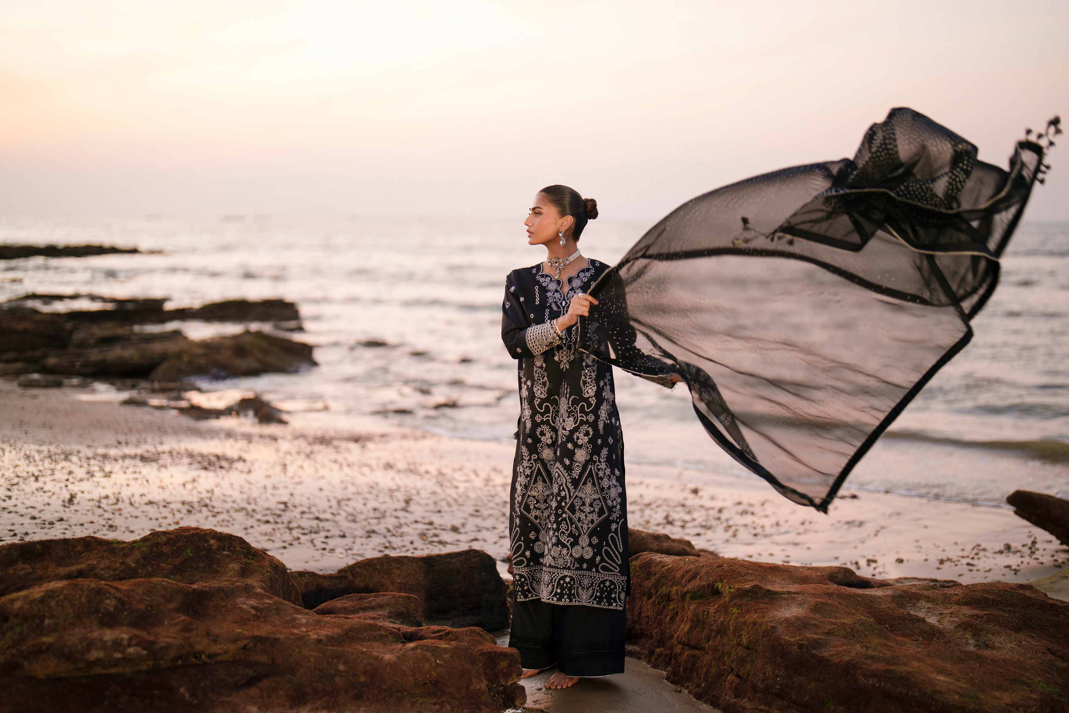 3 Piece - Embroidered Suit - 42601302