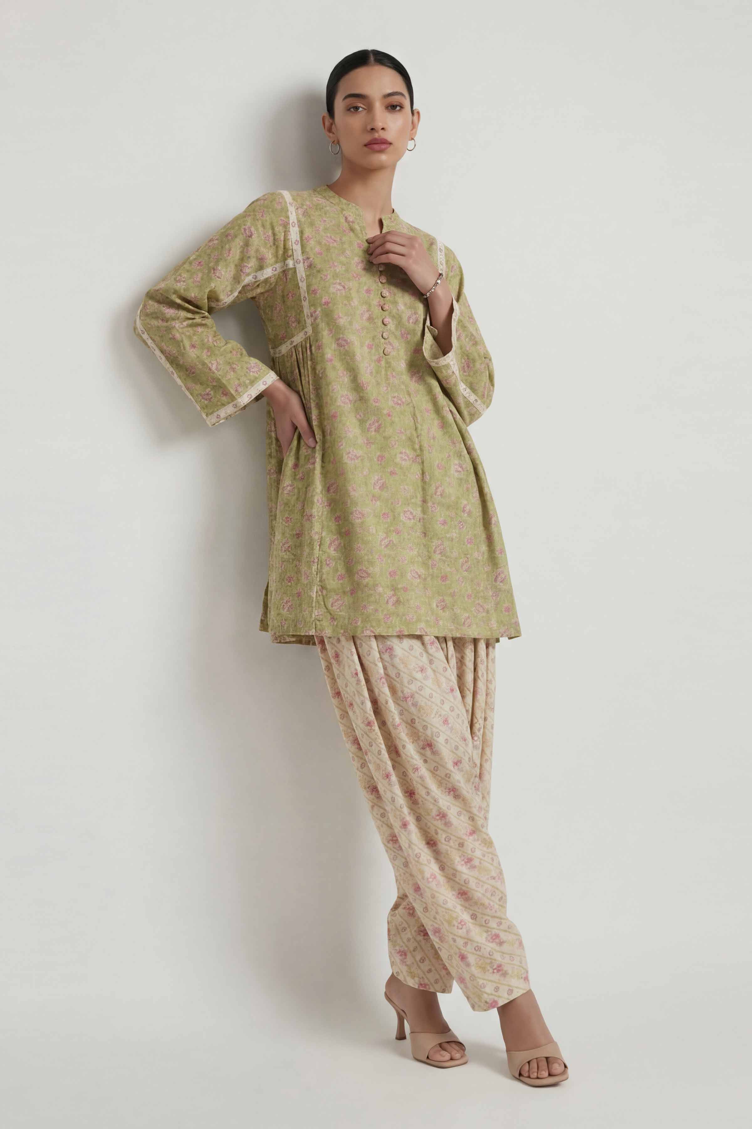 2 Piece - Printed Suit - 42601452 Green Lawn 2PC Printed Summer