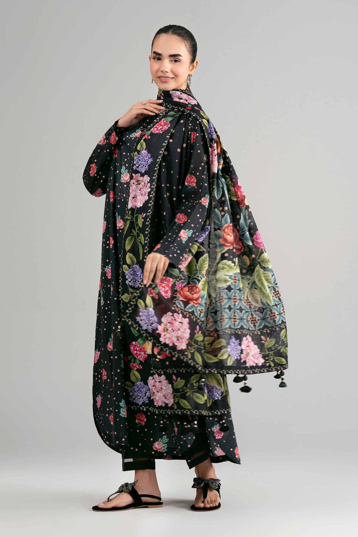 NISHAT UAE 3Pc Printed Unstitched Women Black Lawn Suit