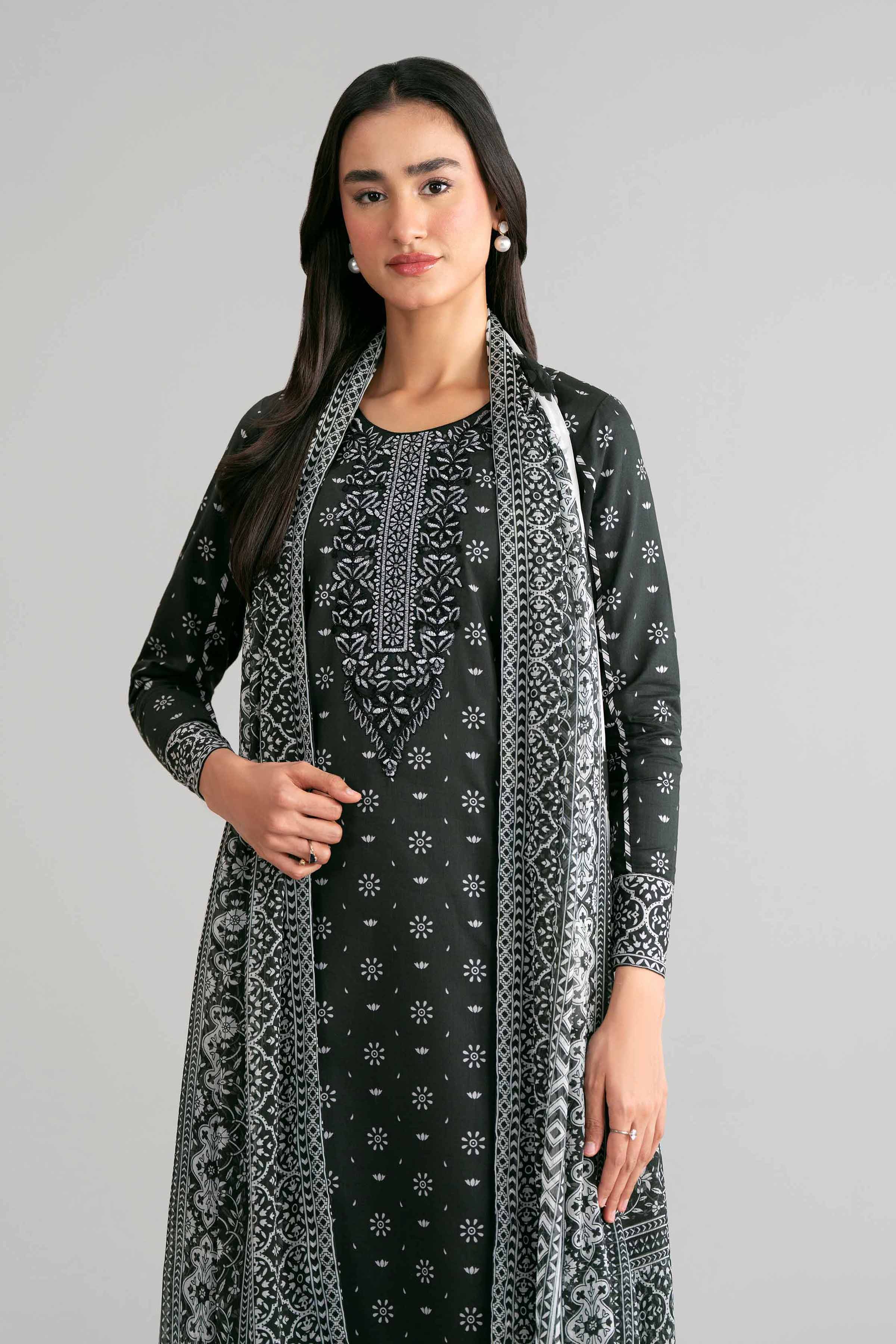 3 Piece - Digital Printed Embroidered Suit - 42601568 Black Lawn 3PC Embroidered Summer