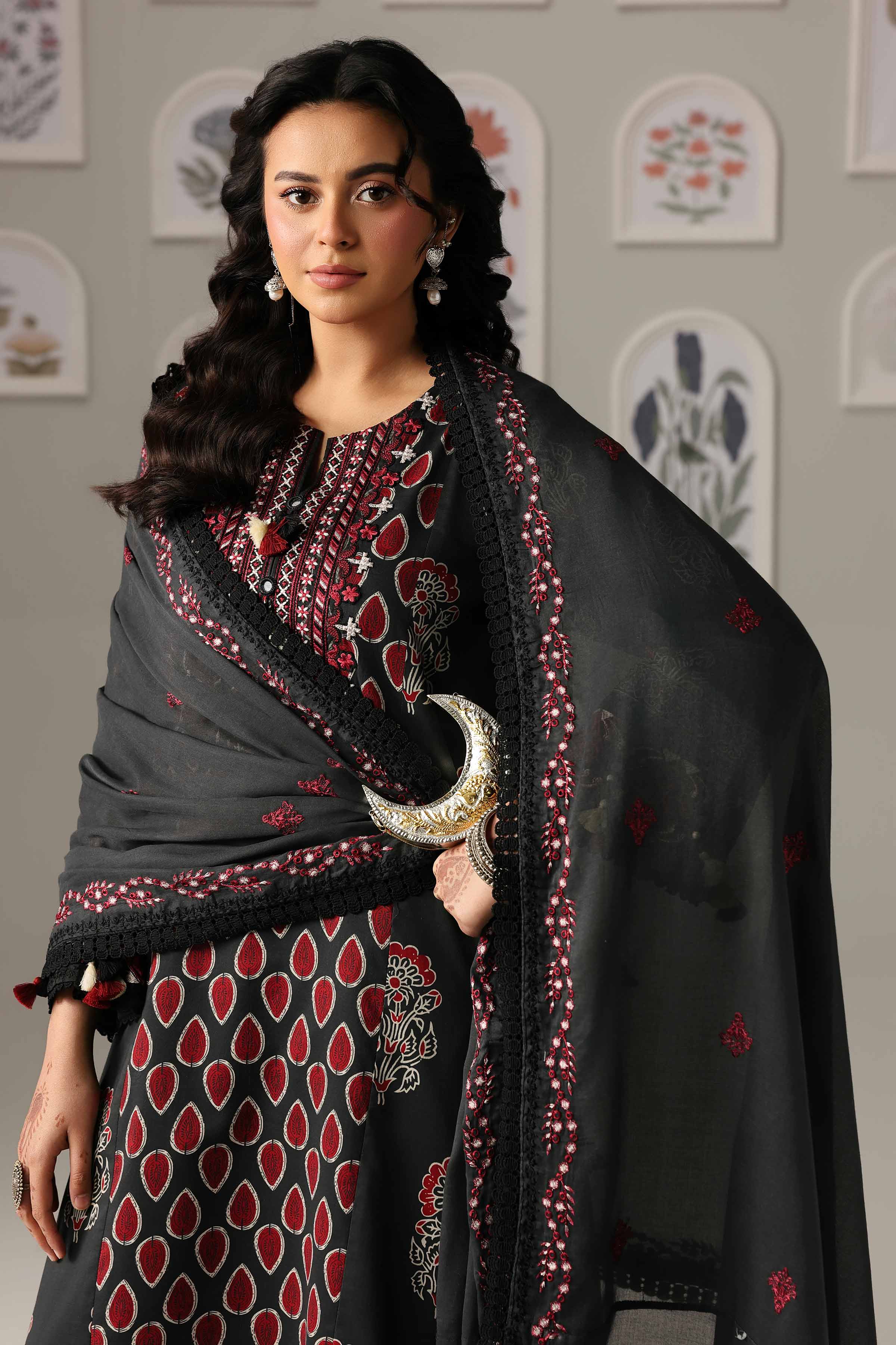3 Piece - Printed Embroidered Suit - 42601816 Black Lawn 3PC Embroidered