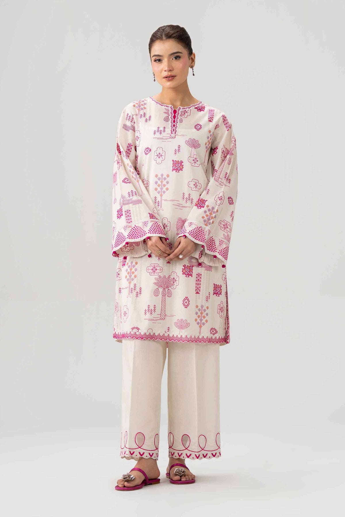 2 Piece - Printed Embroidered Suit - 42602056