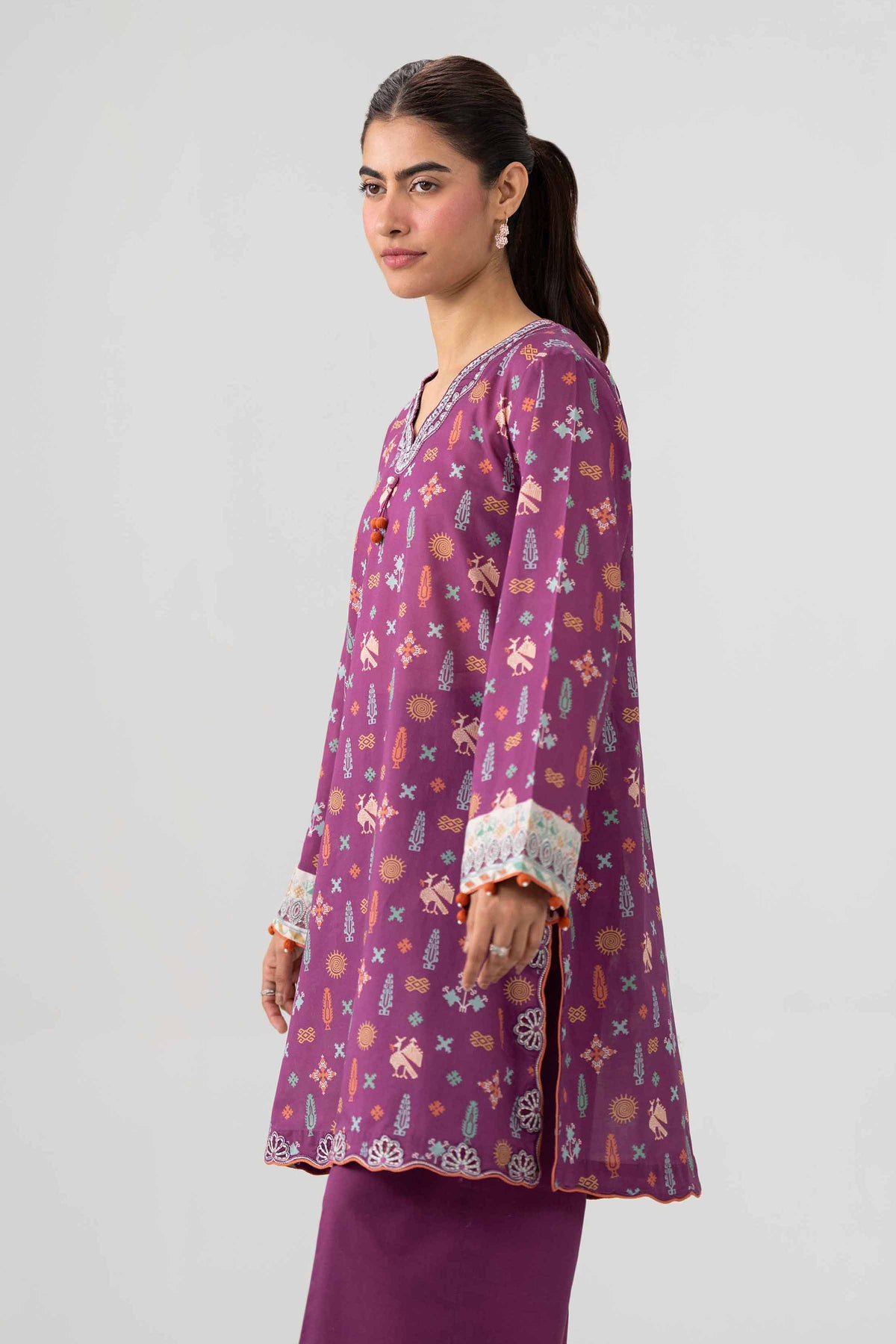 2 Piece - Printed Embroidered Suit - 42602059