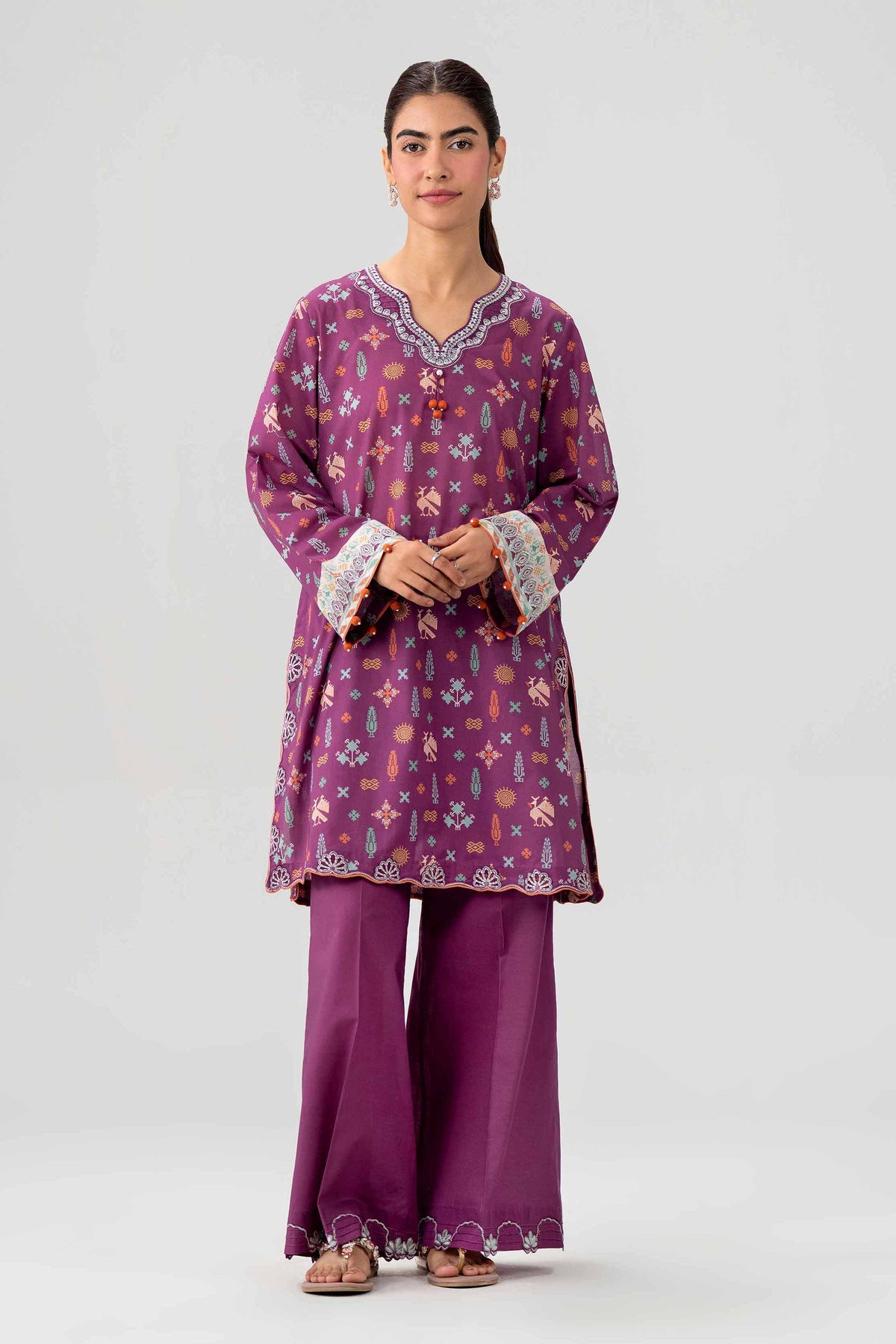 2 Piece - Printed Embroidered Suit - 42602059