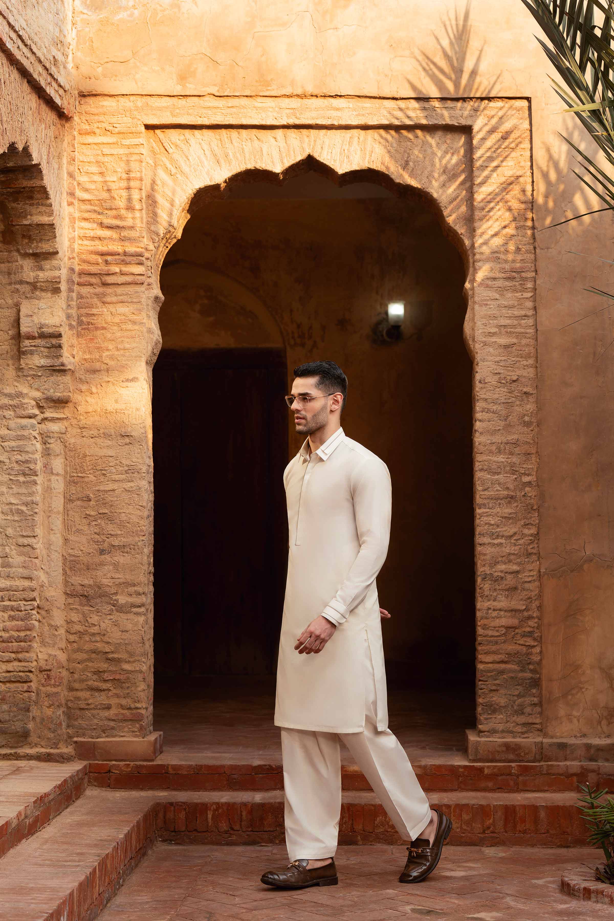 2 Piece - Naqsh Suit - 42608034