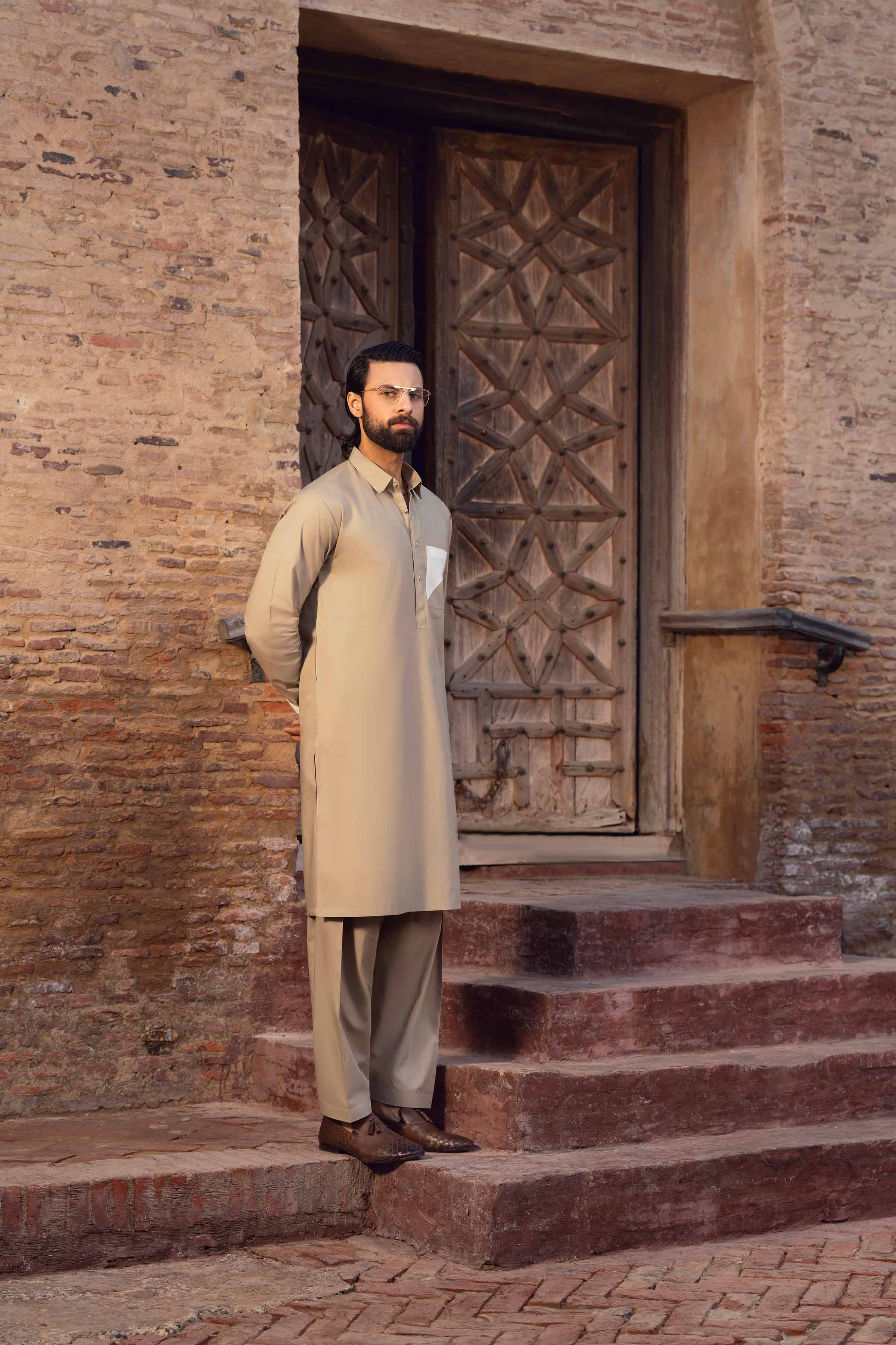 2 Piece - Naqsh Suit - 42608040
