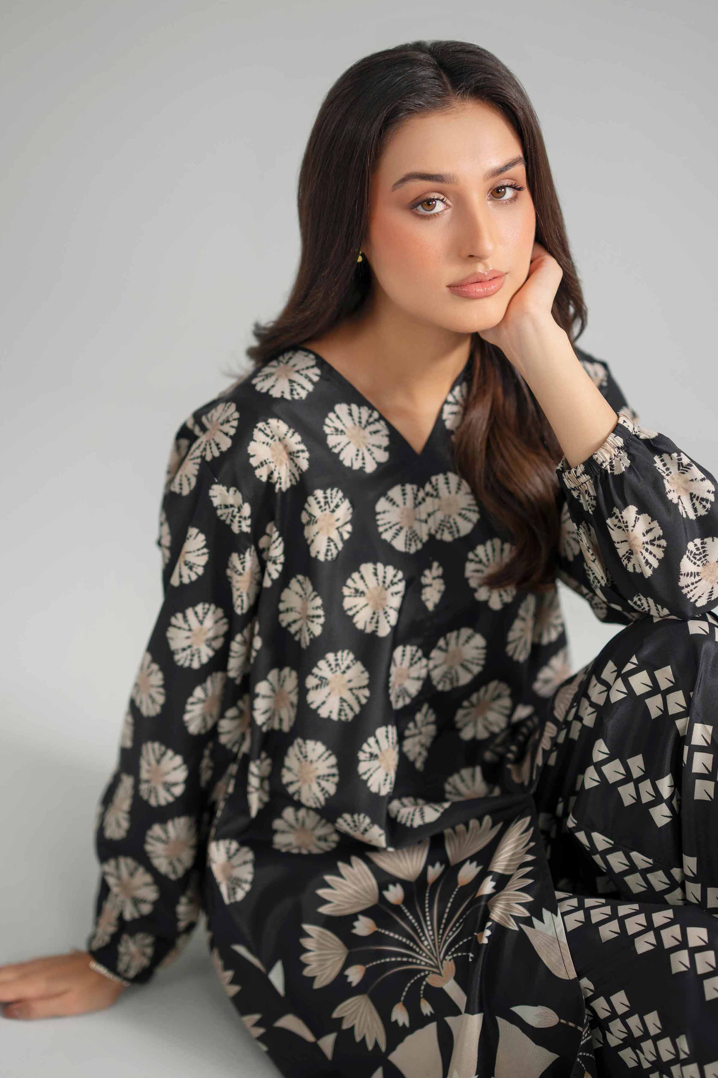 2 Piece - Printed Suit - AS26-62 Black Silk 2PC Printed READY TO WEAR