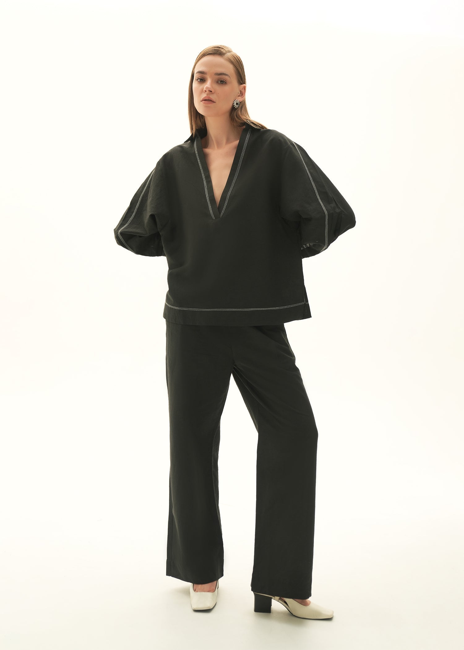 Basic Linen Blend Blouse With Contasting Top-Stitches - KOA