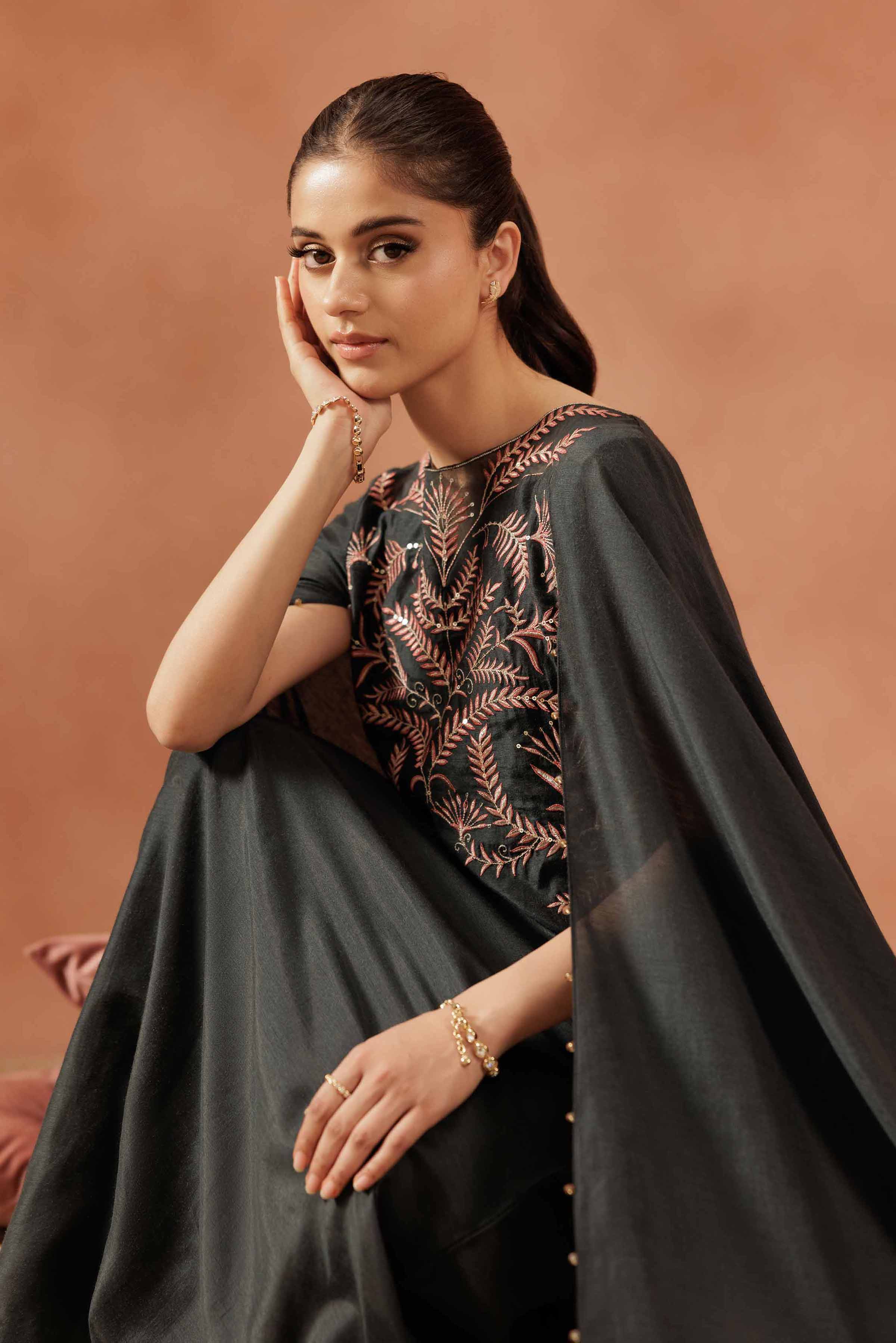 Embroidered Cape - FE25-60