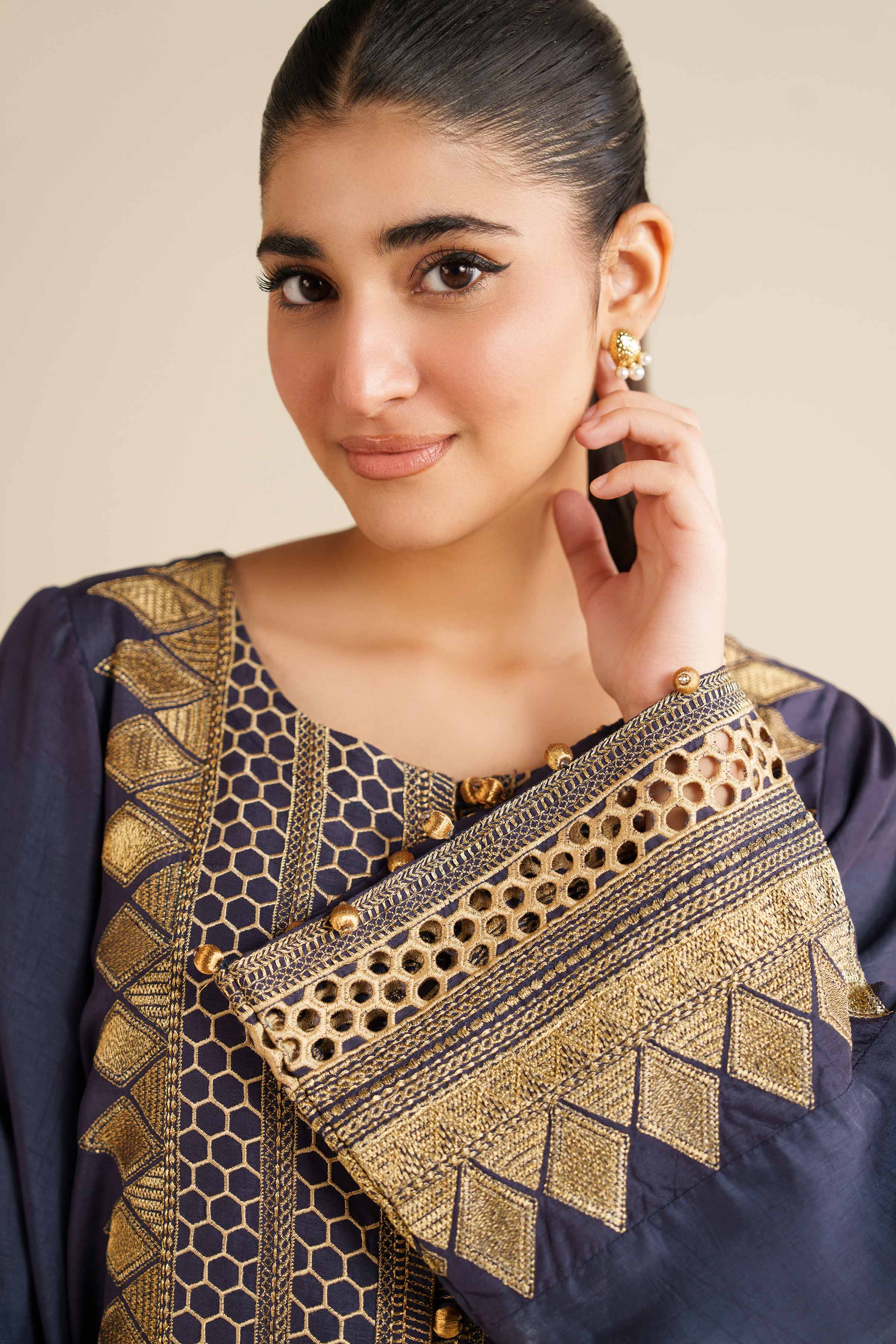 Nishat Linen UAE - Embroidered Shirt - FW25-59
