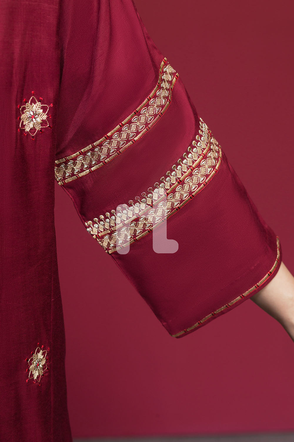 Nishat Linen UAE - KF-484 Maroon Embroidered Formal Katan Silk Shirt with Printed Chiffon Dupatta