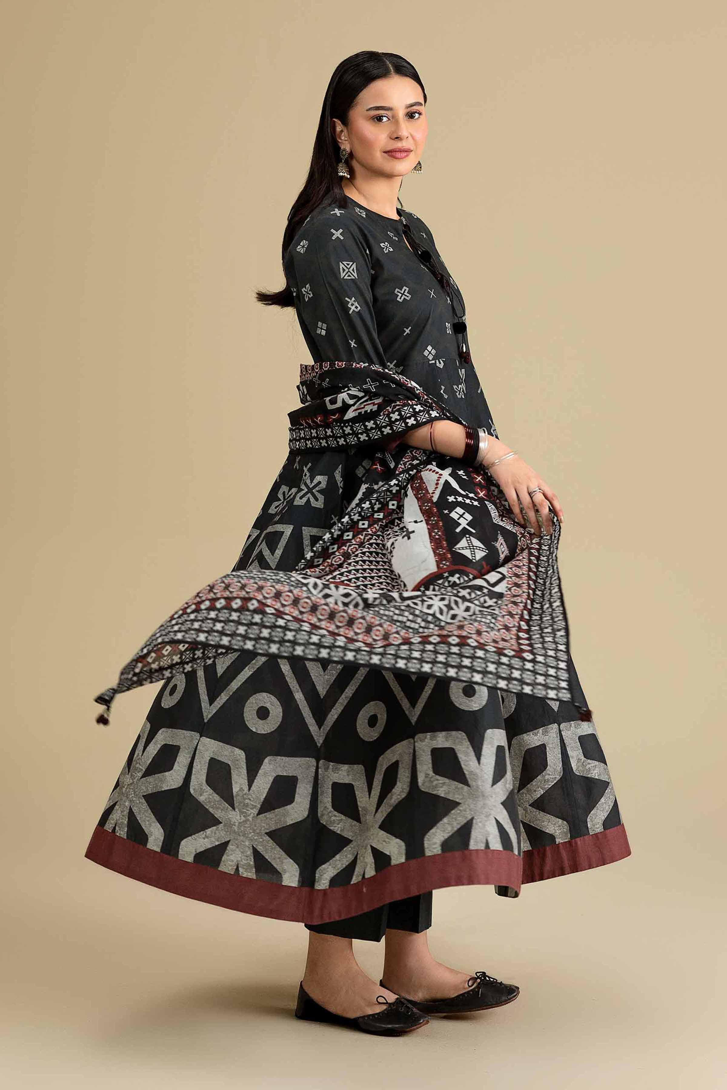 3 Piece - Printed Suit - KFE26-205 Black Cambric 3PC Printed READY TO WEAR