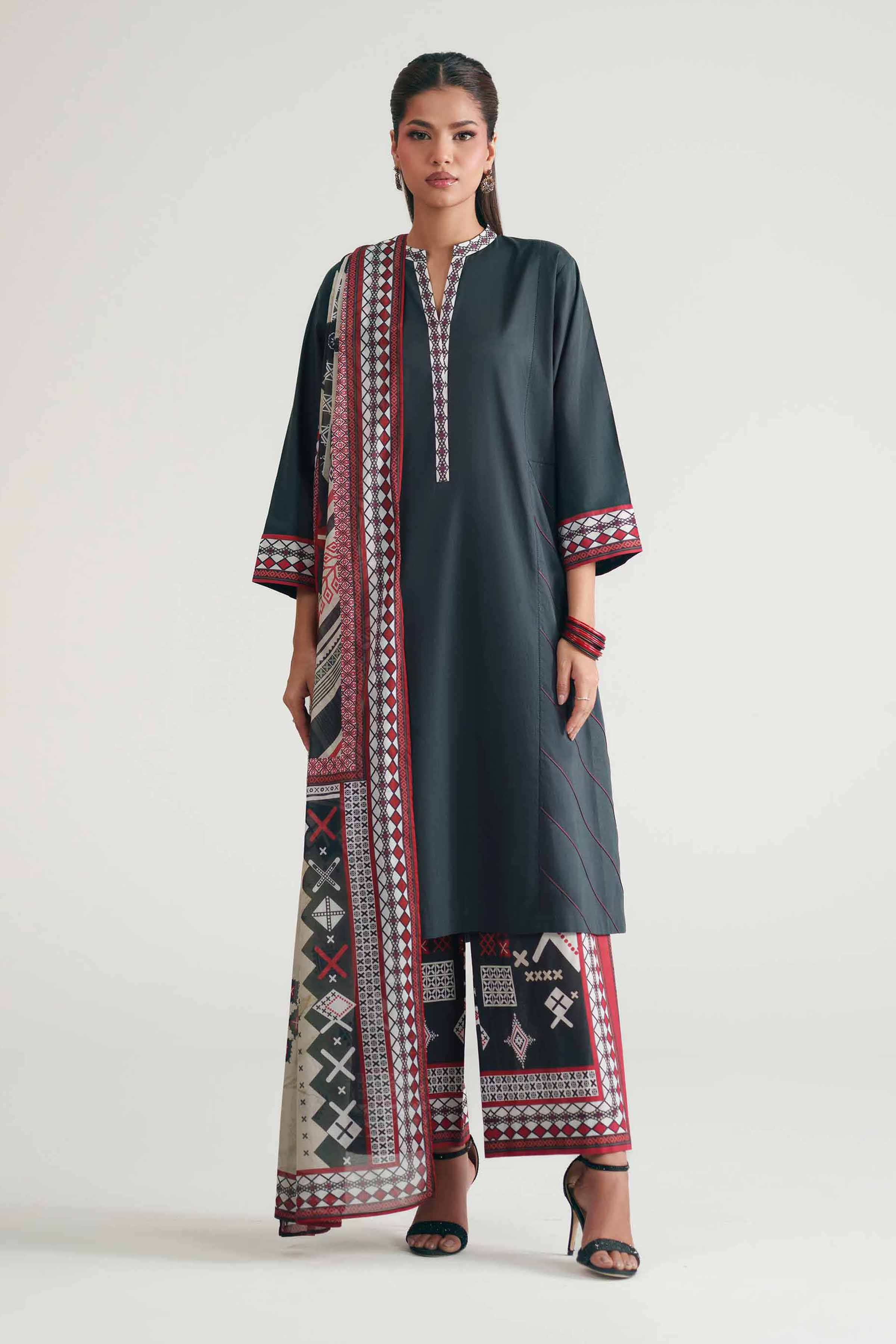 3 Piece - Printed Suit - KFE26-208 Black Cambric 3PC Printed READY TO WEAR